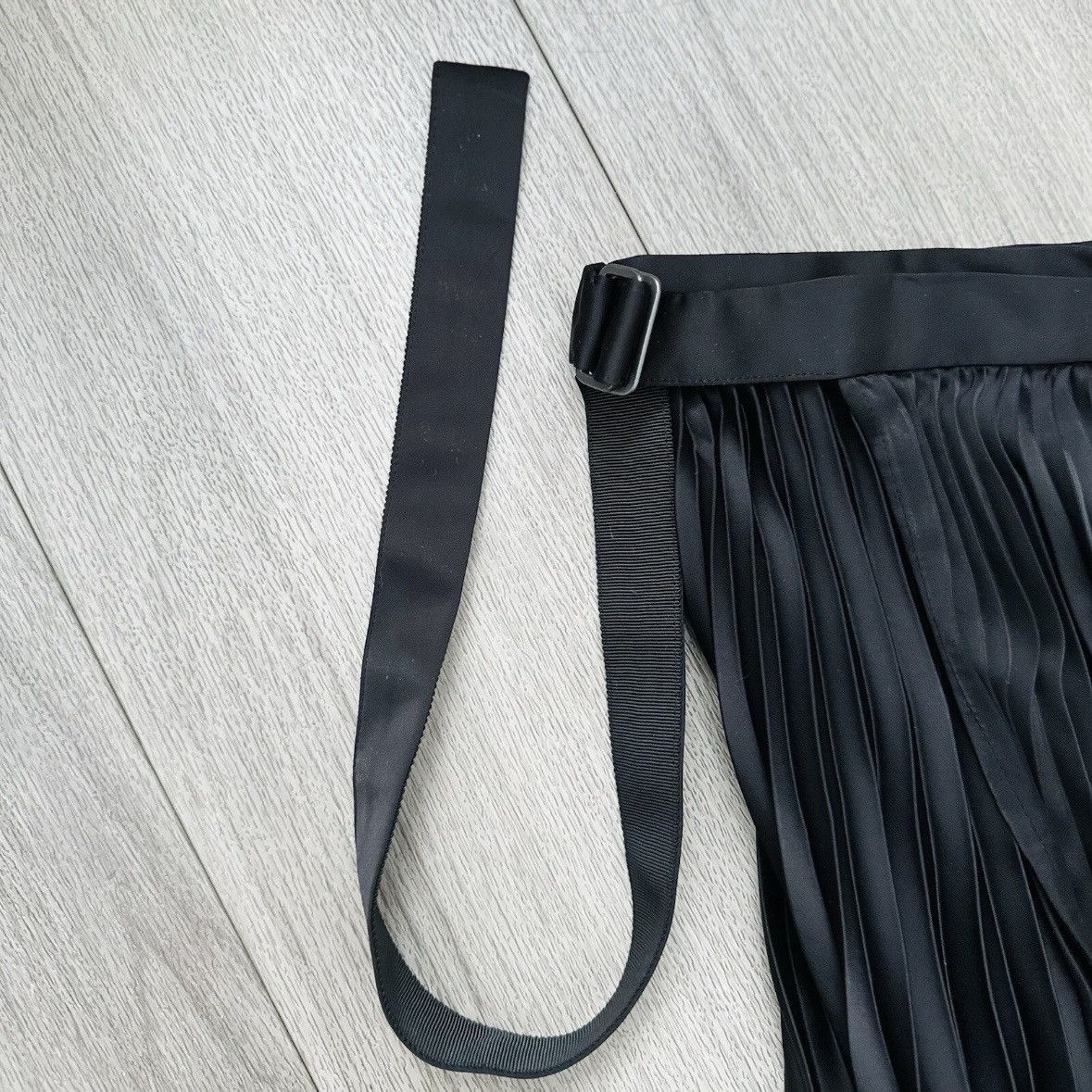 Jil Sander × Uniqlo Uniqlo +J Pleated Wrap Long Skirt NWOT Size 25" / US 0 / IT 36 - 14 Thumbnail