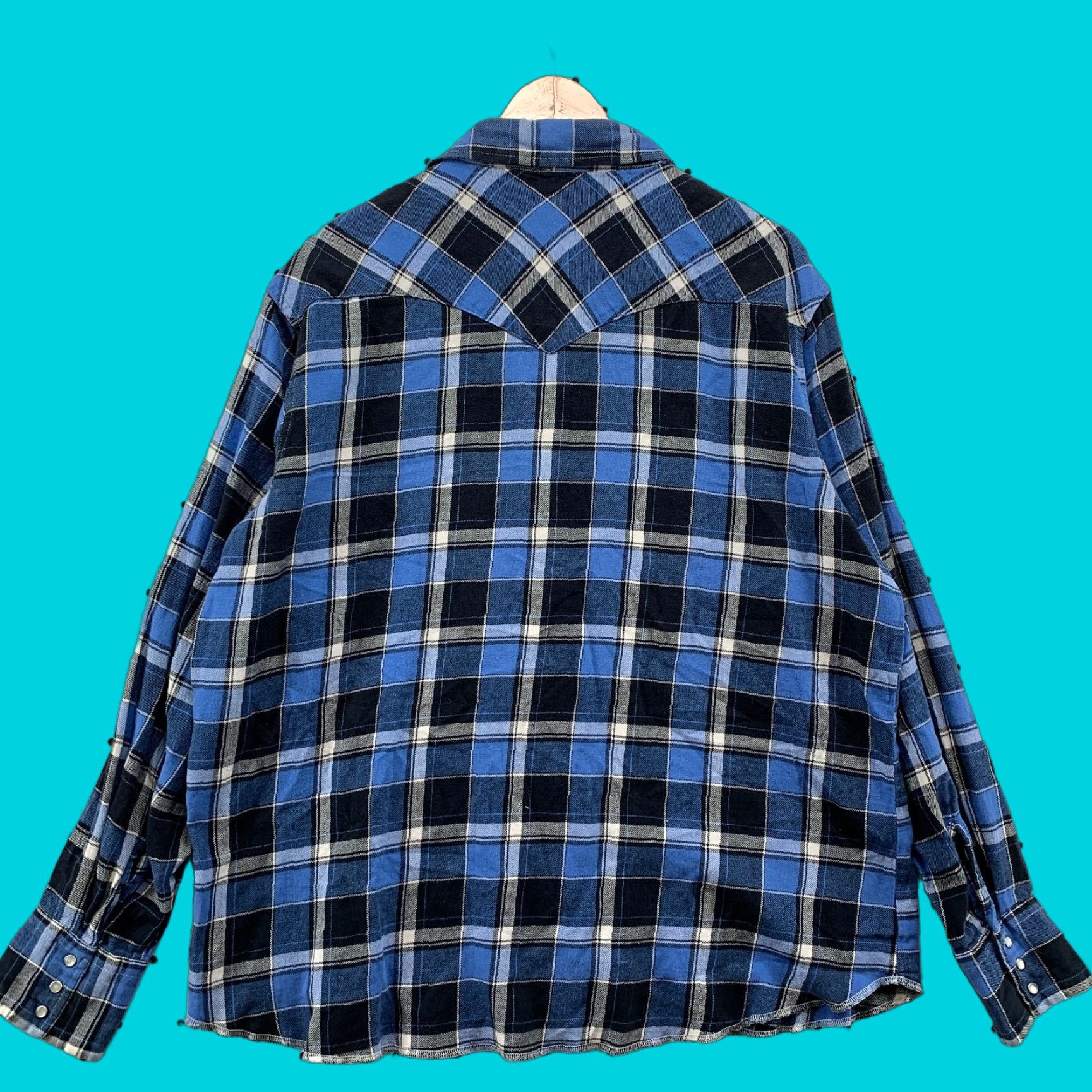 Wrangler VINTAGE Wrangler Western Plaid Shirt Mens 2XL Blue Black Long Sleeve 25.5x31 Wrangler Pearl Snap Plaid Shirt blue Black Long Sleeve Adult 2XL 25.5x31 Size US XXL / EU 58 / 5 - 1 Thumbnail