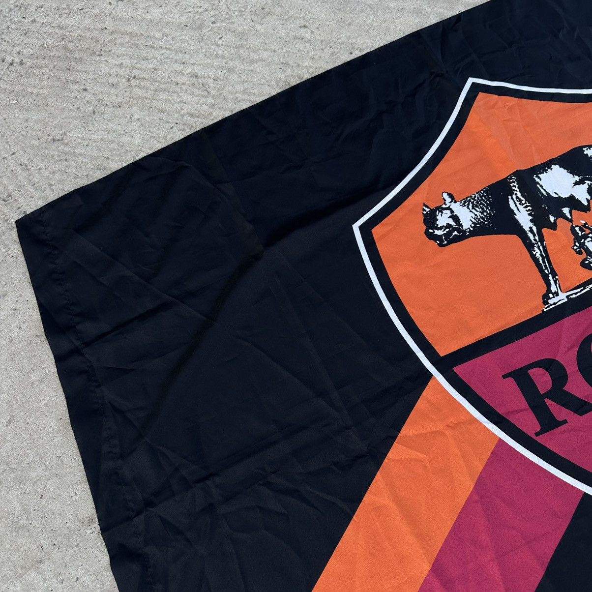Sports Specialties Vintage Soccer Flag Roma Sport-wear Hype Y2K 00s USA Size ONE SIZE - 9 Thumbnail