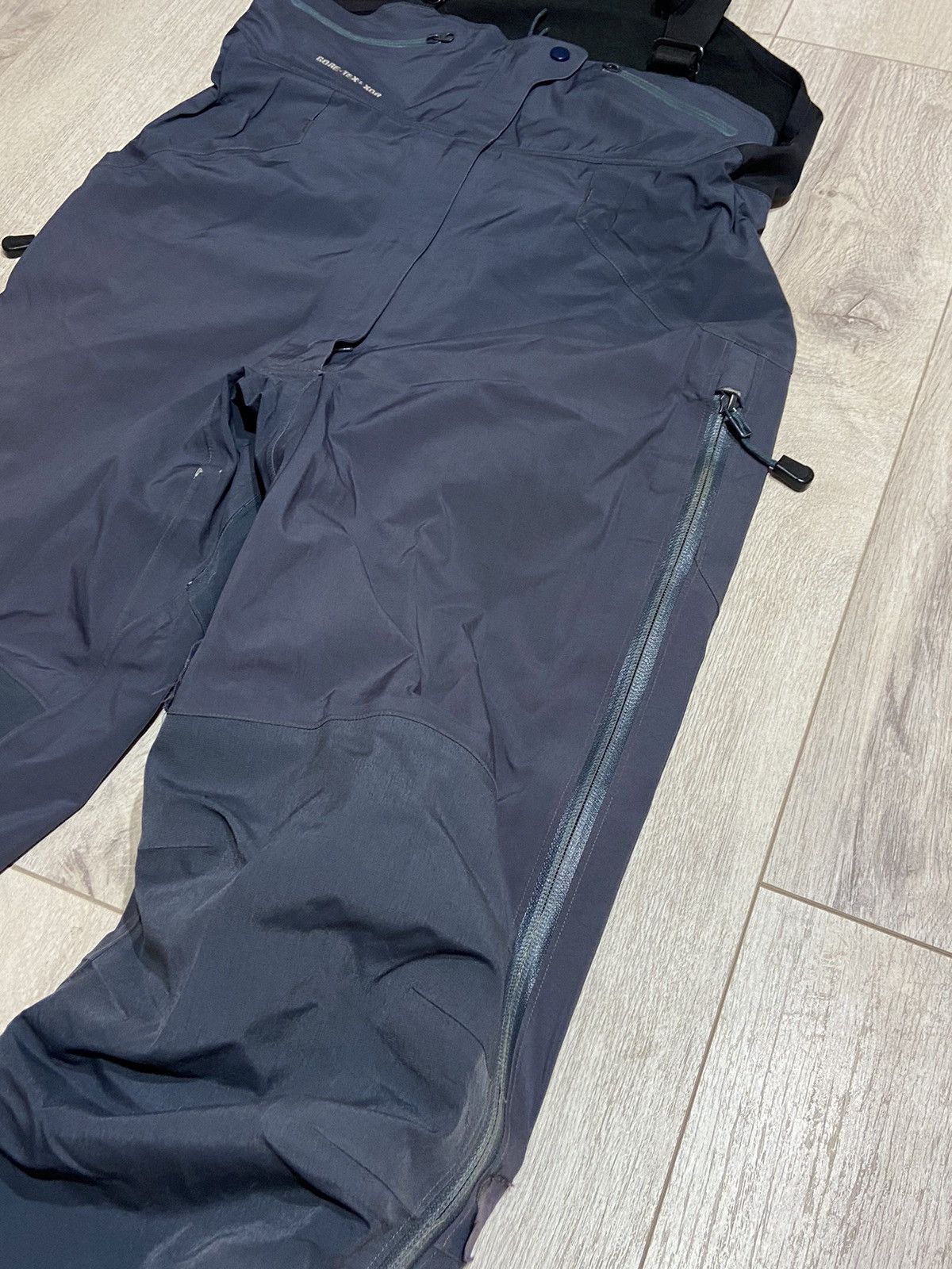 Arc'teryx Arc'teryx Gore-Tex Vintage Zip Hiking Pants Rare 2000 S Size 30" / US 8 / IT 44 - 9 Thumbnail