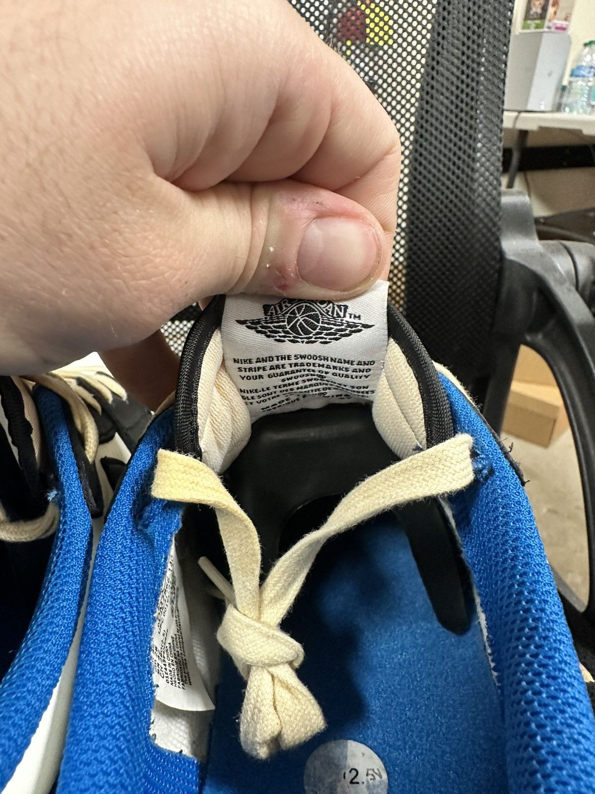 Nike × Travis Scott Travis scott low fragments Size US 10 / EU 43 - 10 Thumbnail