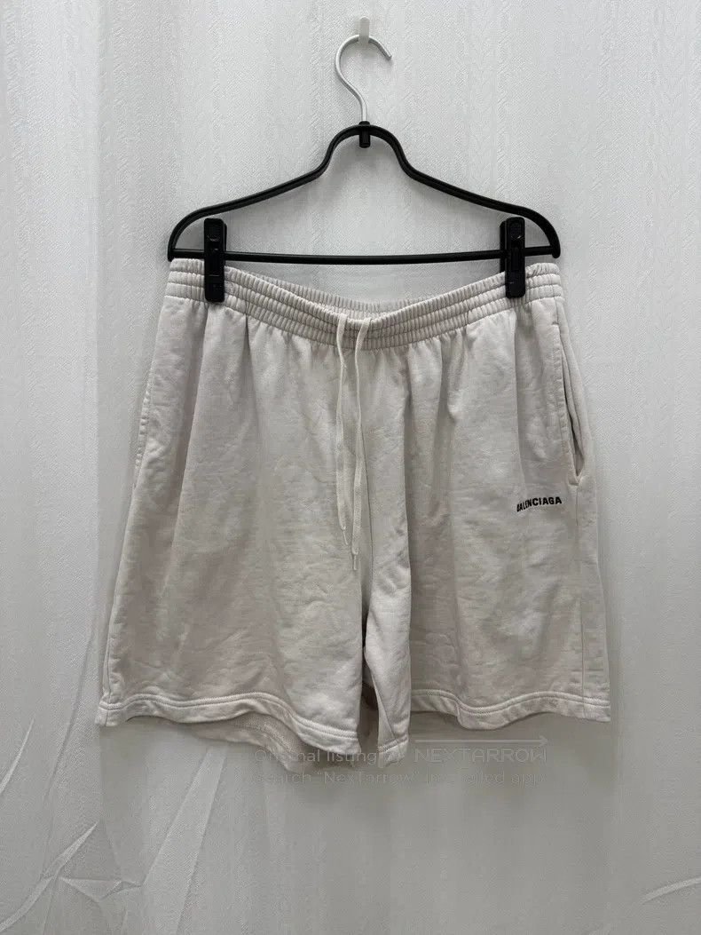 Balenciaga Balenciaga size L Heather Grey Embroidered Shorts Size US 27 - 1 Thumbnail