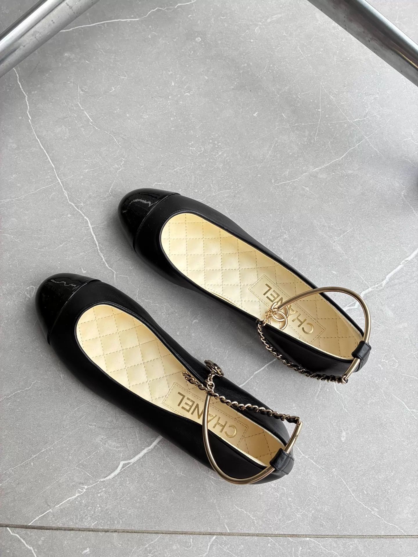 Chanel Chanel 22s Black Mary Jane Flat Shoes w/ Metal Ring Chain 37 Size US 6.5 / IT 36.5 - 2 Thumbnail