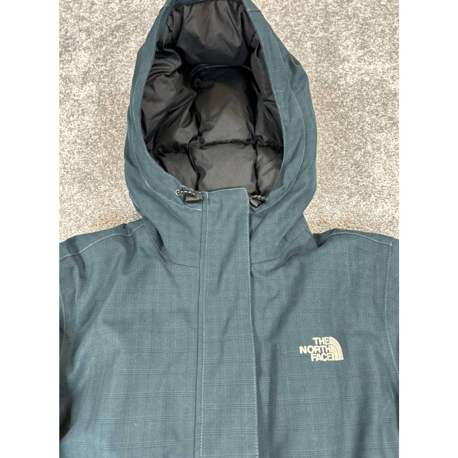 The North Face Vtg The North Face Hyvent Jacket Womens Small Blue Down Insulated Belted Puffer Jacket Regular Womens Size S Blue Outdoor Coat Size S / US 4 / IT 40 - 2 Thumbnail