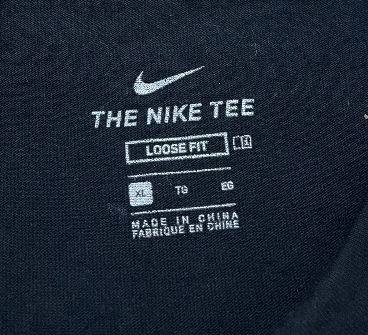 Nike NIKE Swoosh Streetwear Single Pocket Tee Size US XL / EU 56 / 4 - 9 Thumbnail