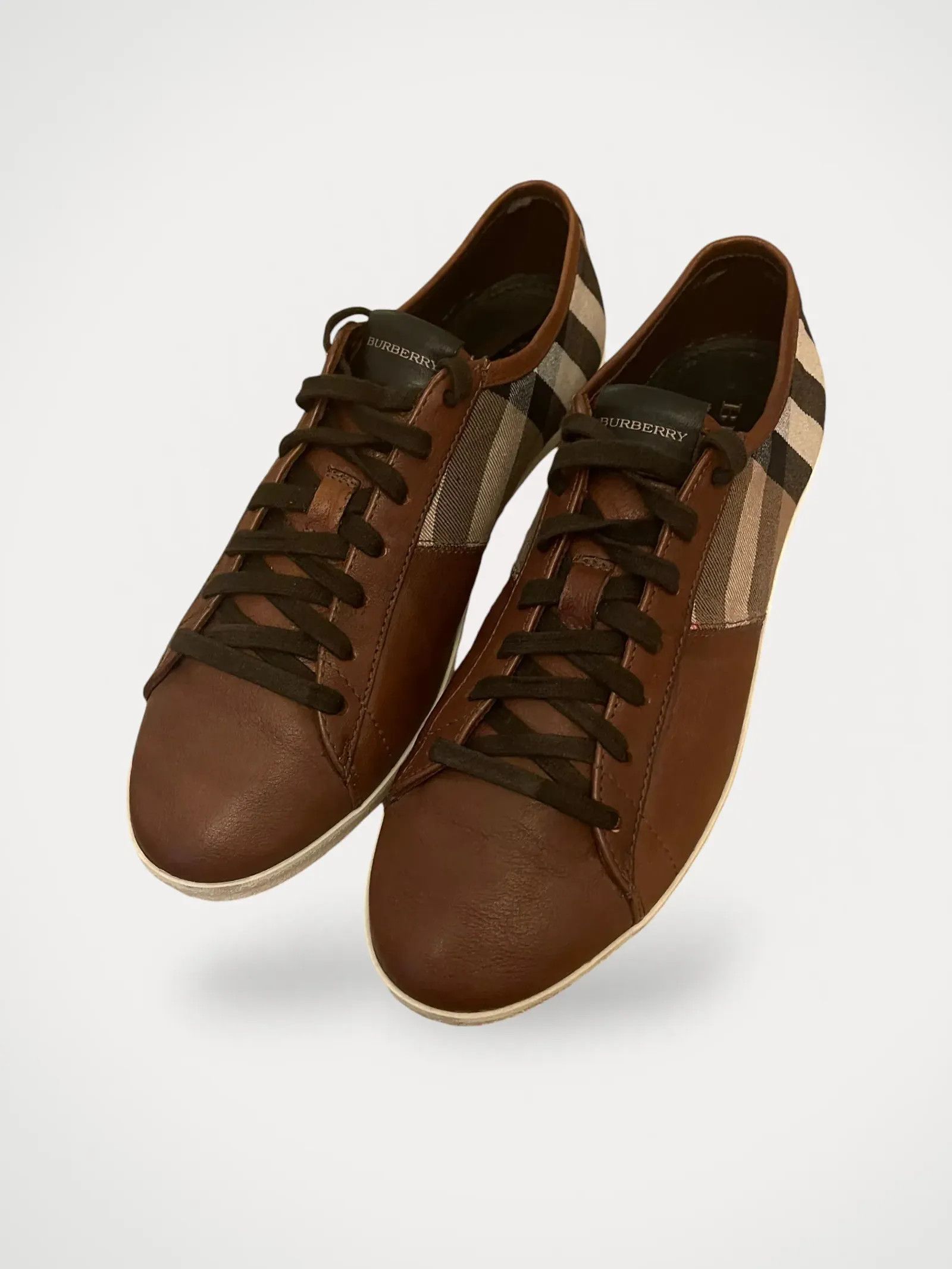 Burberry Burberry Sneakers Size US 11 / EU 44 - 1 Thumbnail