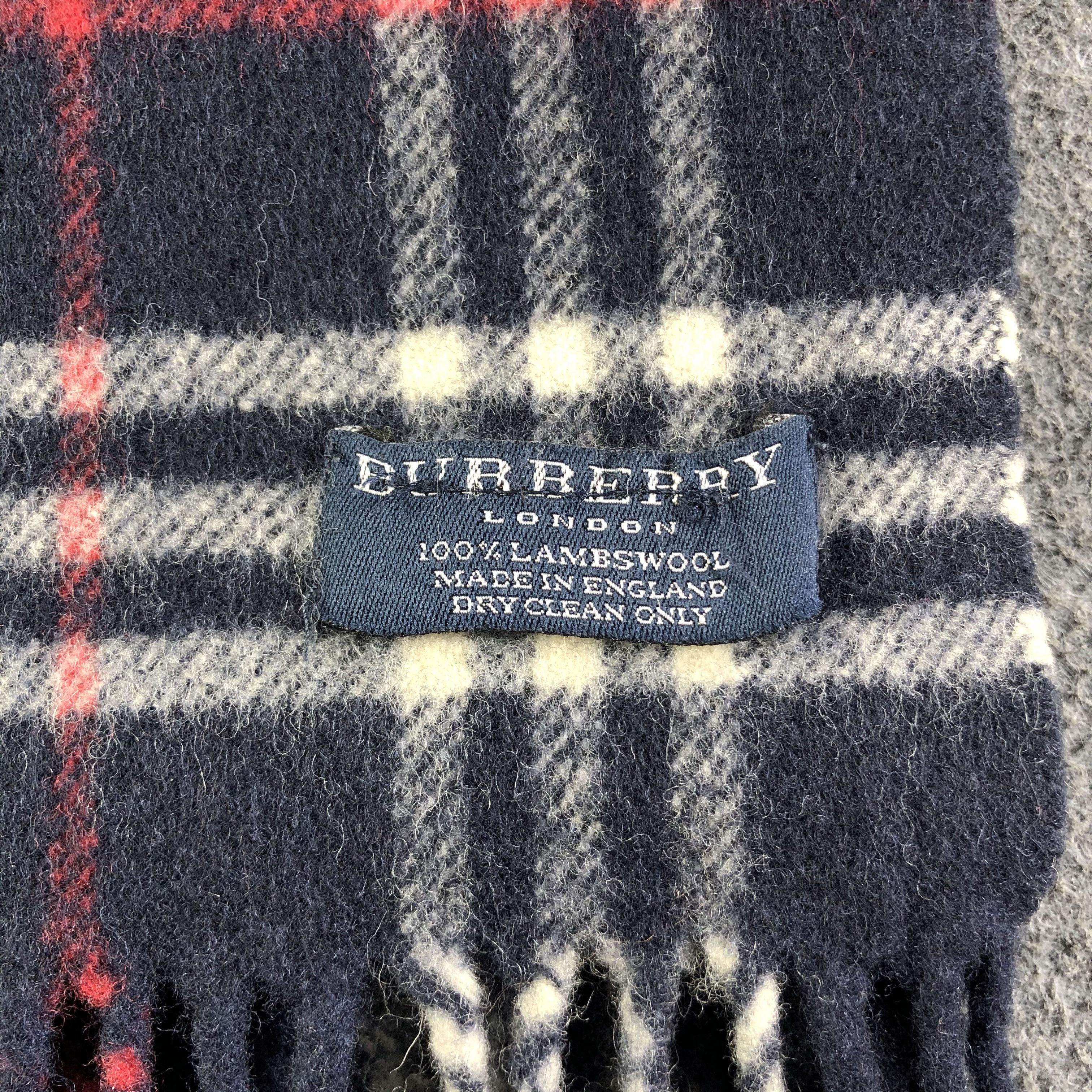 Burberry Scarf / Muffler / Neckwear P108