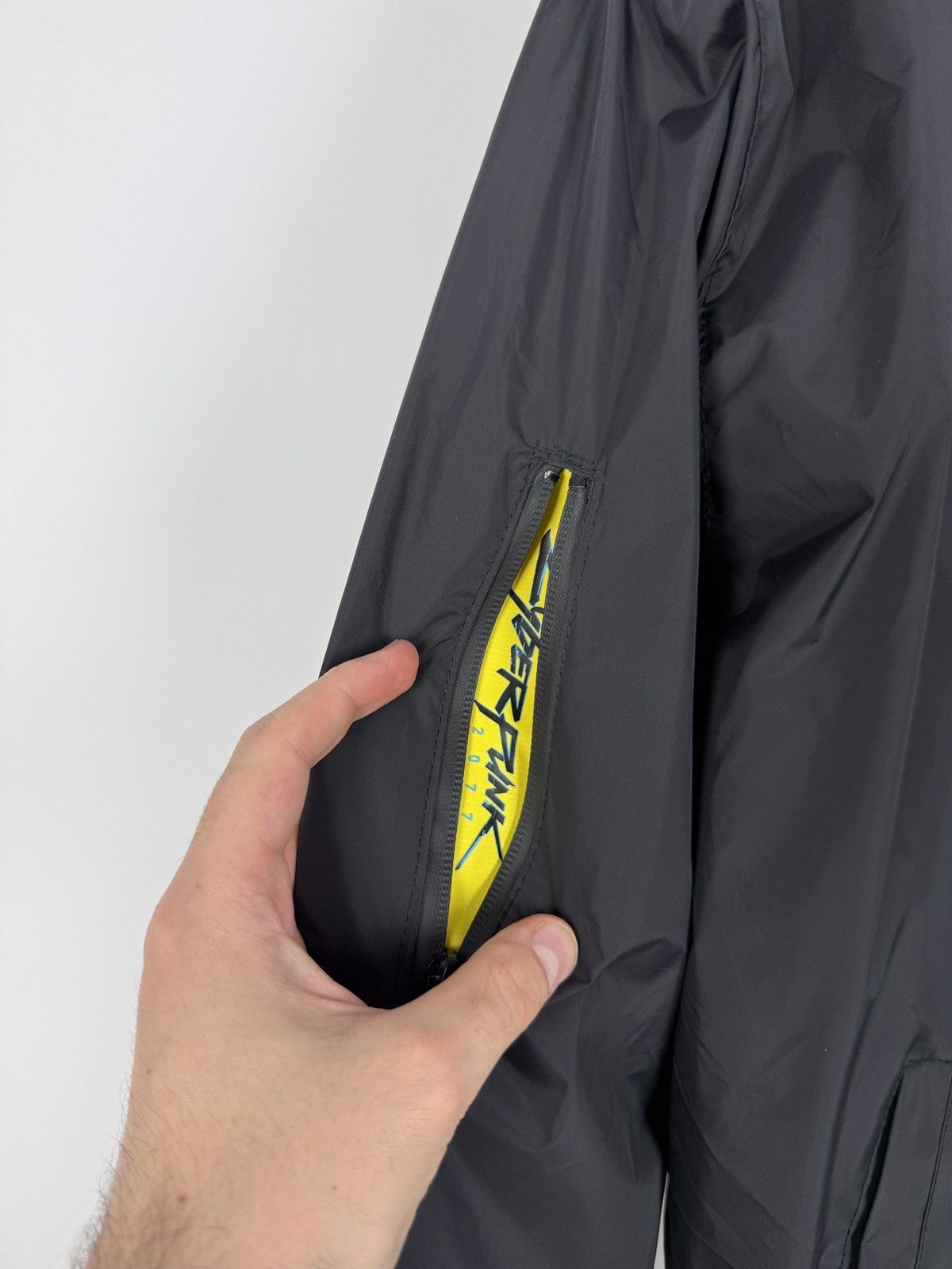 Other CD Projekt Red Cyberpunk 2077 Official Arasaka Nylon Bomber Size US M / EU 48-50 / 2 - 9 Thumbnail