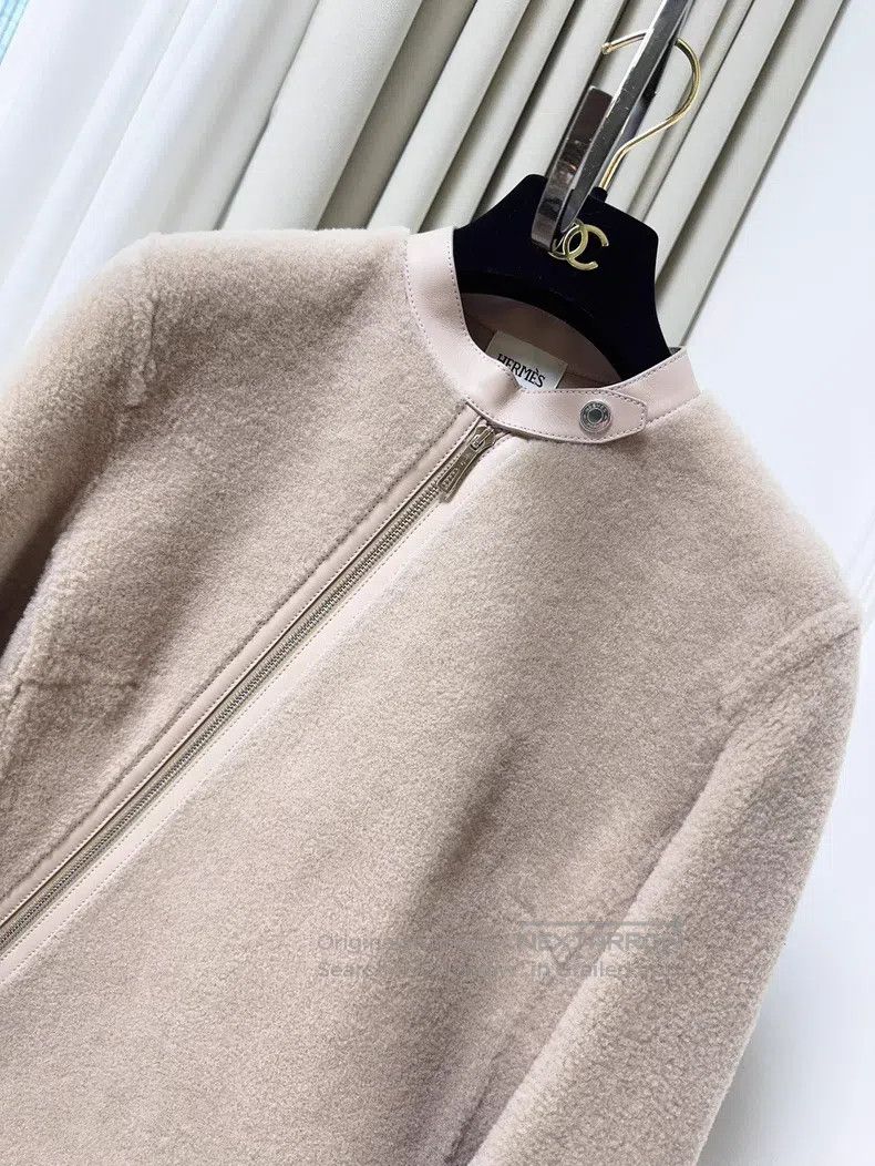 Hermes Hermes Light Pink Naked Color Leather and Fur Jacket Size XS / US 0-2 / IT 36-38 - 3 Thumbnail