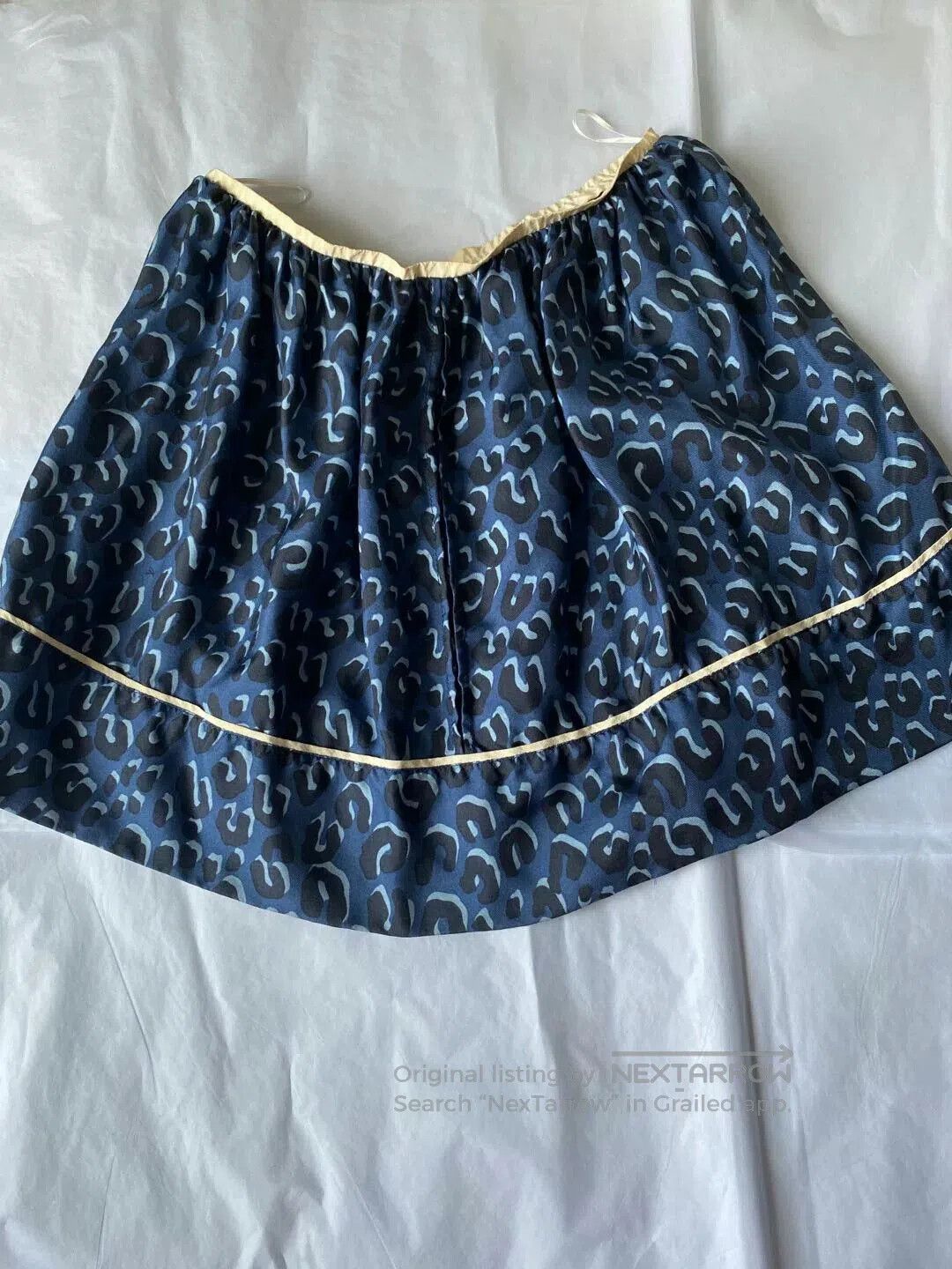 Louis Vuitton LV Silk Skirt. Size 33" - 2 Thumbnail