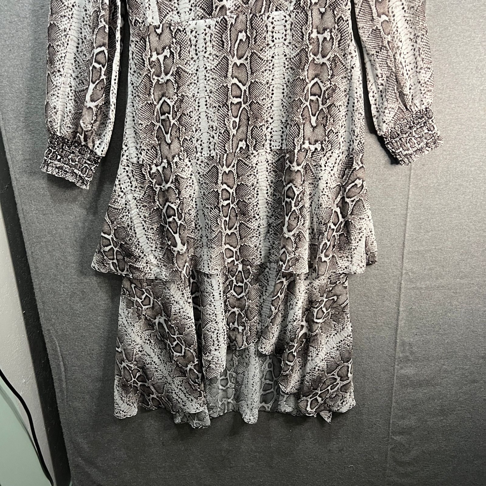 Other Sam Edelman Snakeskin Tiered Ruffle Midi Dress Grey Size L / US 10 / IT 46 - 6 Thumbnail
