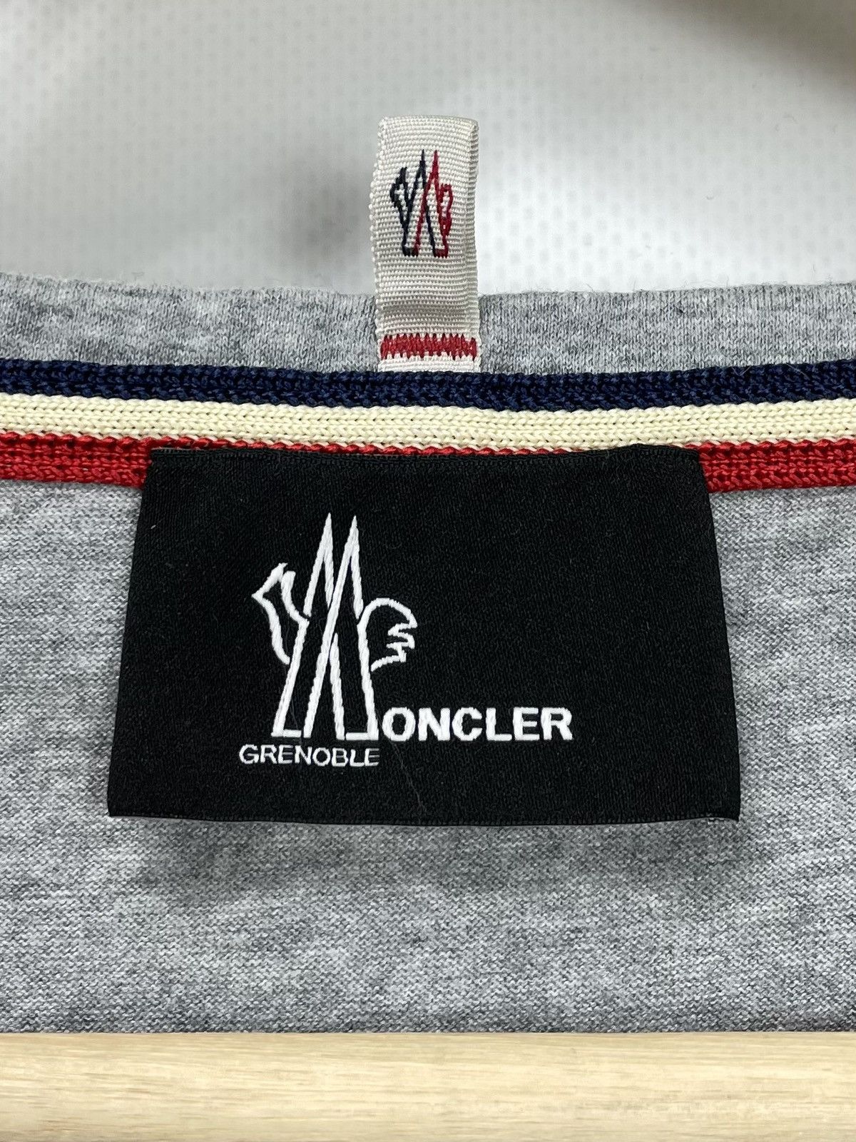 Moncler Grenoble Moncler Grenoble Mountain Wreath Graphic T-Shirt Size US M / EU 48-50 / 2 - 8 Thumbnail