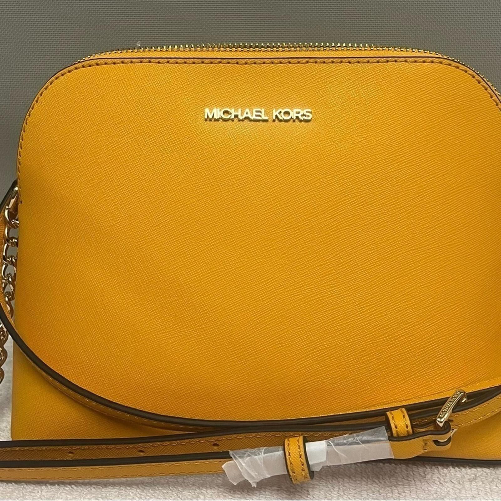 Michael Kors Michael Kors Large Sunflower Crossbody NWT Size ONE SIZE - 2 Thumbnail