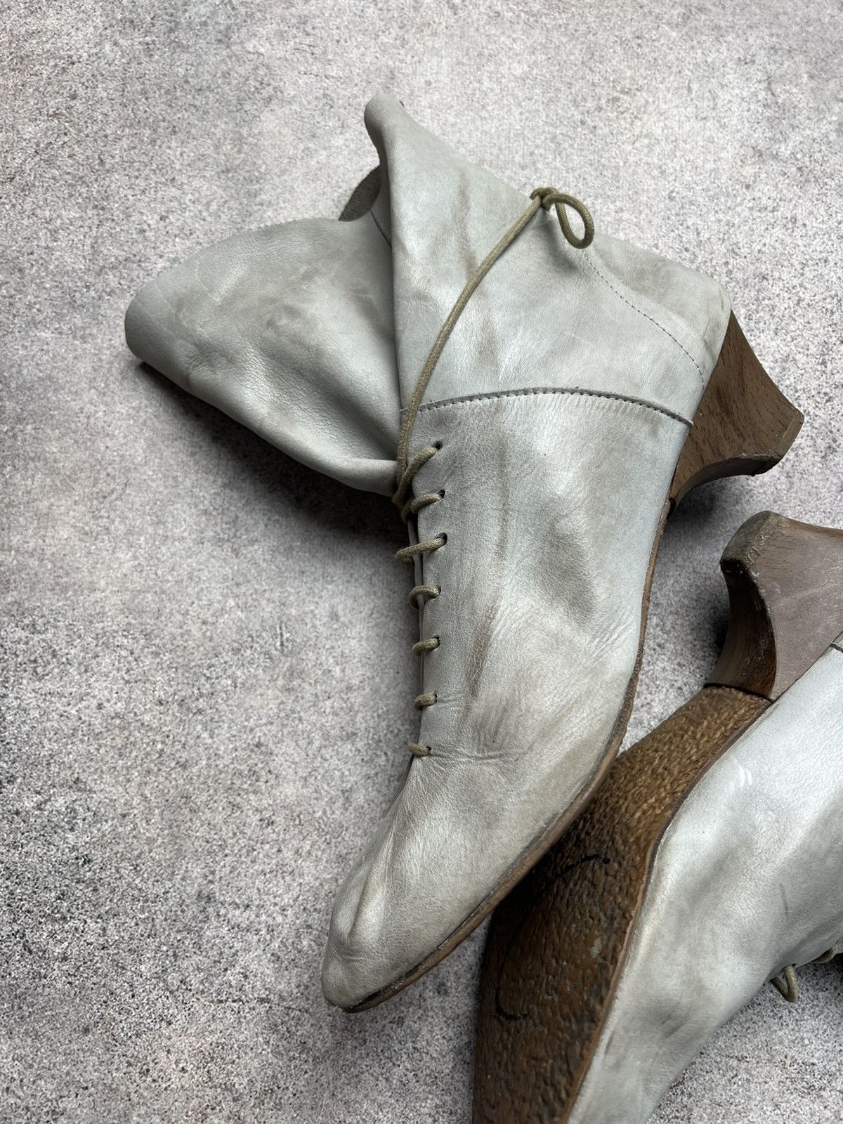 Vintage Vintage genuine leather faded heels shoes Size US 8 / EU 41 - 9 Thumbnail