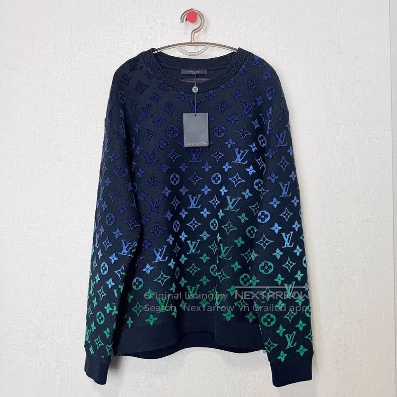 Louis Vuitton Louis Vuitton size 4l Blue-green gradient logo sweatshirt Size US M / EU 48-50 / 2 - 1 Thumbnail