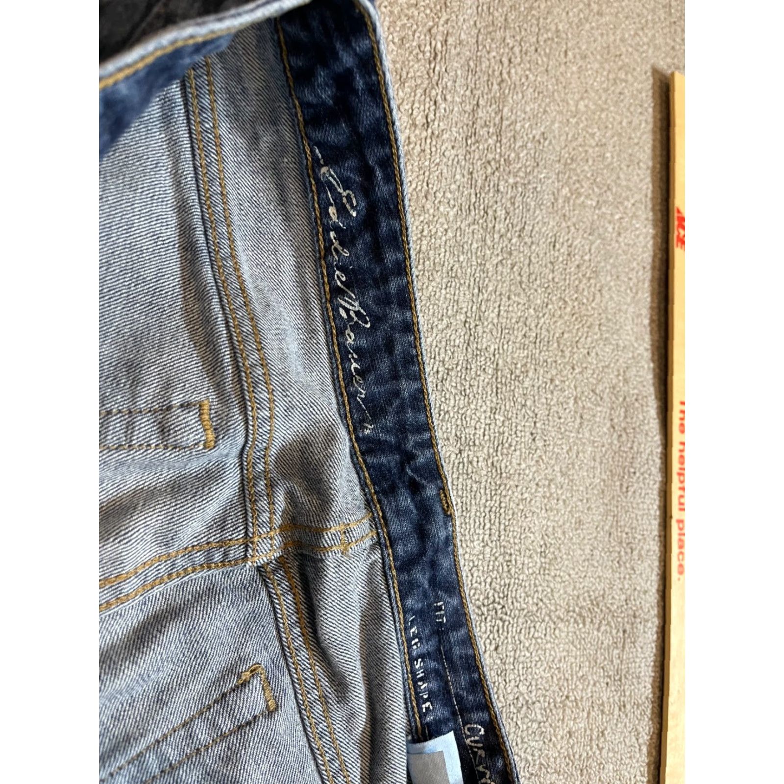 Eddie Bauer Eddie Bauer Jeans Womens Size 6 Regular Denim 5-Pocket Blue Cotton Blend Zip Button Logo Zipper Straight Jeans Mens? Wait no. End. Size 28" / US 6 / IT 42 - 5 Thumbnail