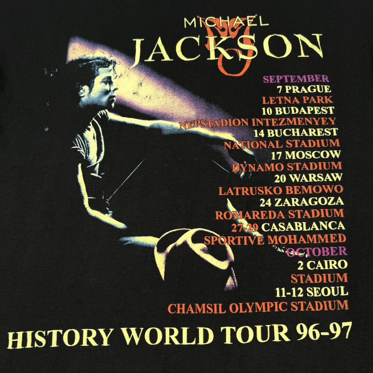 Michael Jackson Vintage 1996 Michael Jackson History Rare Euro Tour T Shirt Size US XL / EU 56 / 4 - 5 Thumbnail