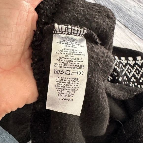 Loft LOFT Black Embroidered Fair Isle Sherpa Teddy Pullover Sweat Size XL / US 12-14 / IT 48-50 - 6 Thumbnail