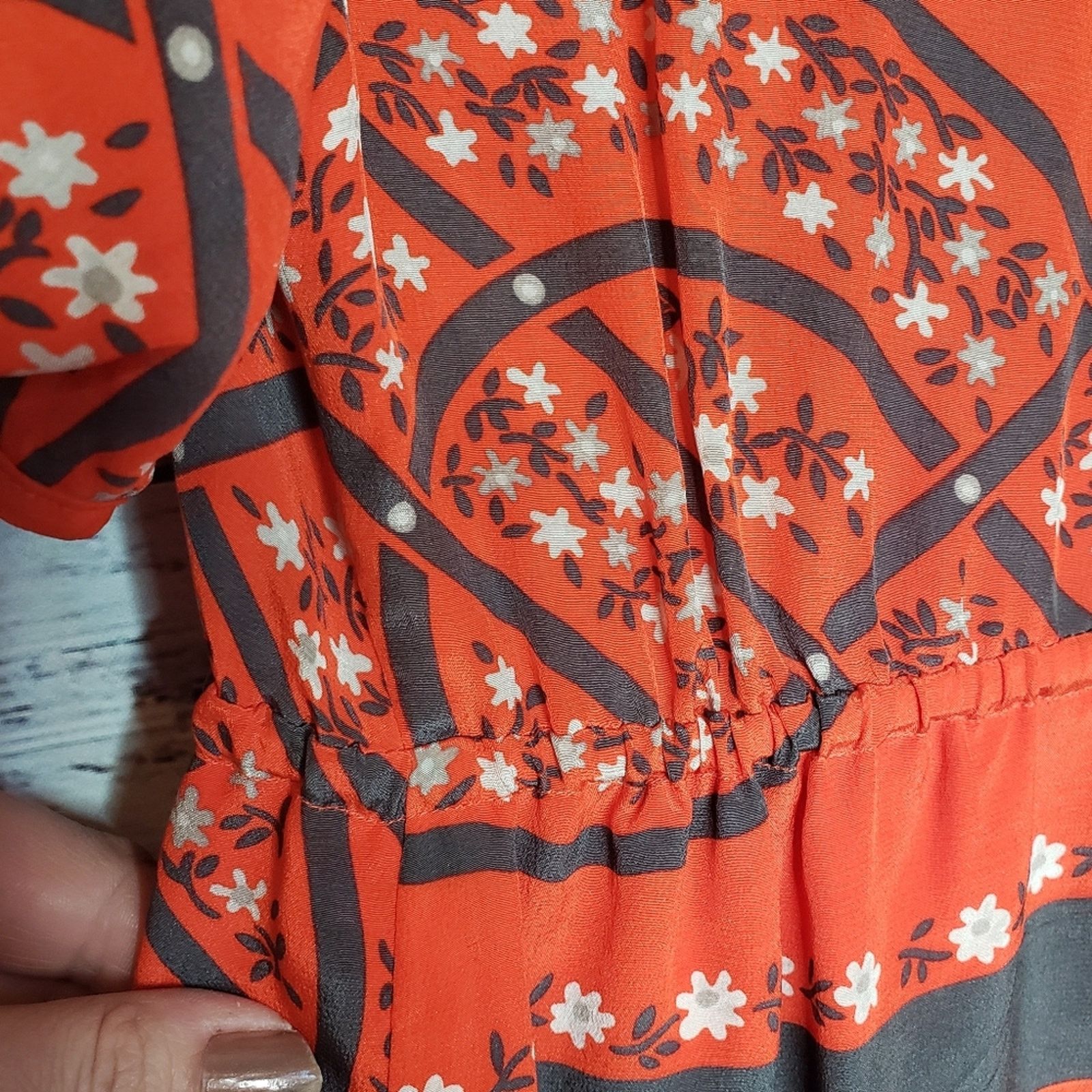 The Unbranded Brand EUC Anthropologie Moulinette Soeurs 100% silk button up sz 6 Size M / US 6-8 / IT 42-44 - 13 Thumbnail