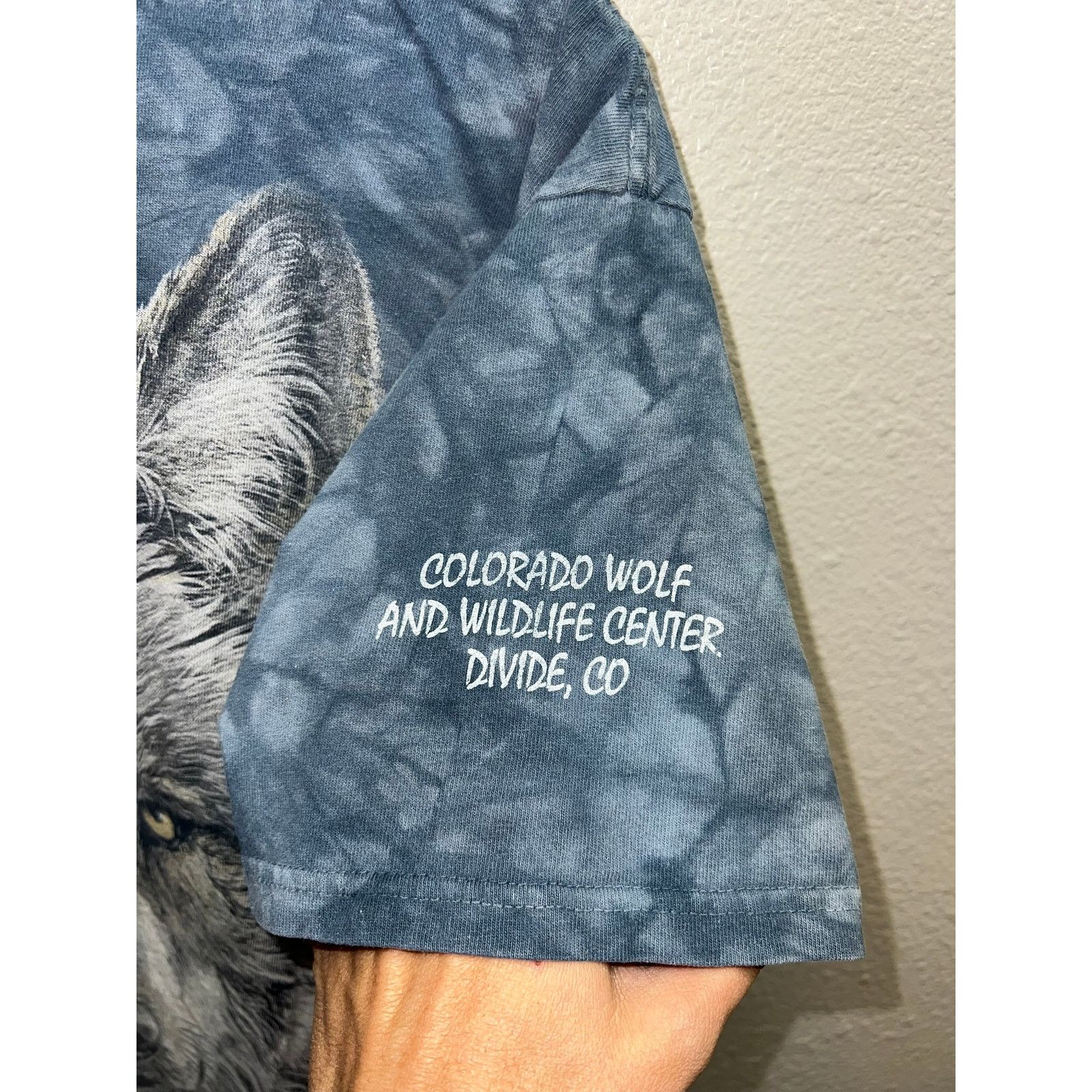 The Mountain The Mountain Wolf Shirt Colorado Wildlife Center Evil Tee L Size US L / EU 52-54 / 3 - 5 Thumbnail