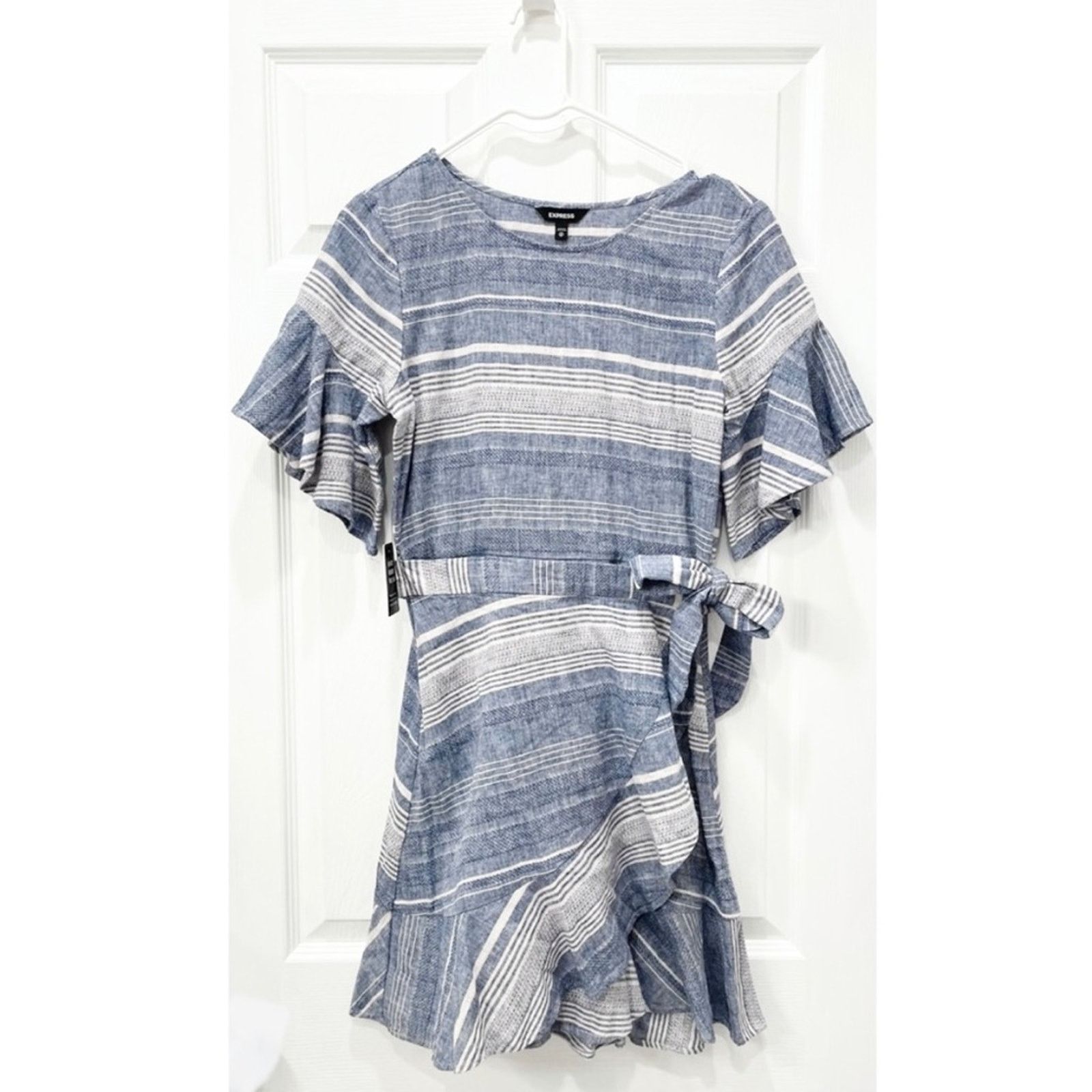 Express EXPRESS Wrap Dress XS Size XS / US 0-2 / IT 36-38 - 1 Thumbnail