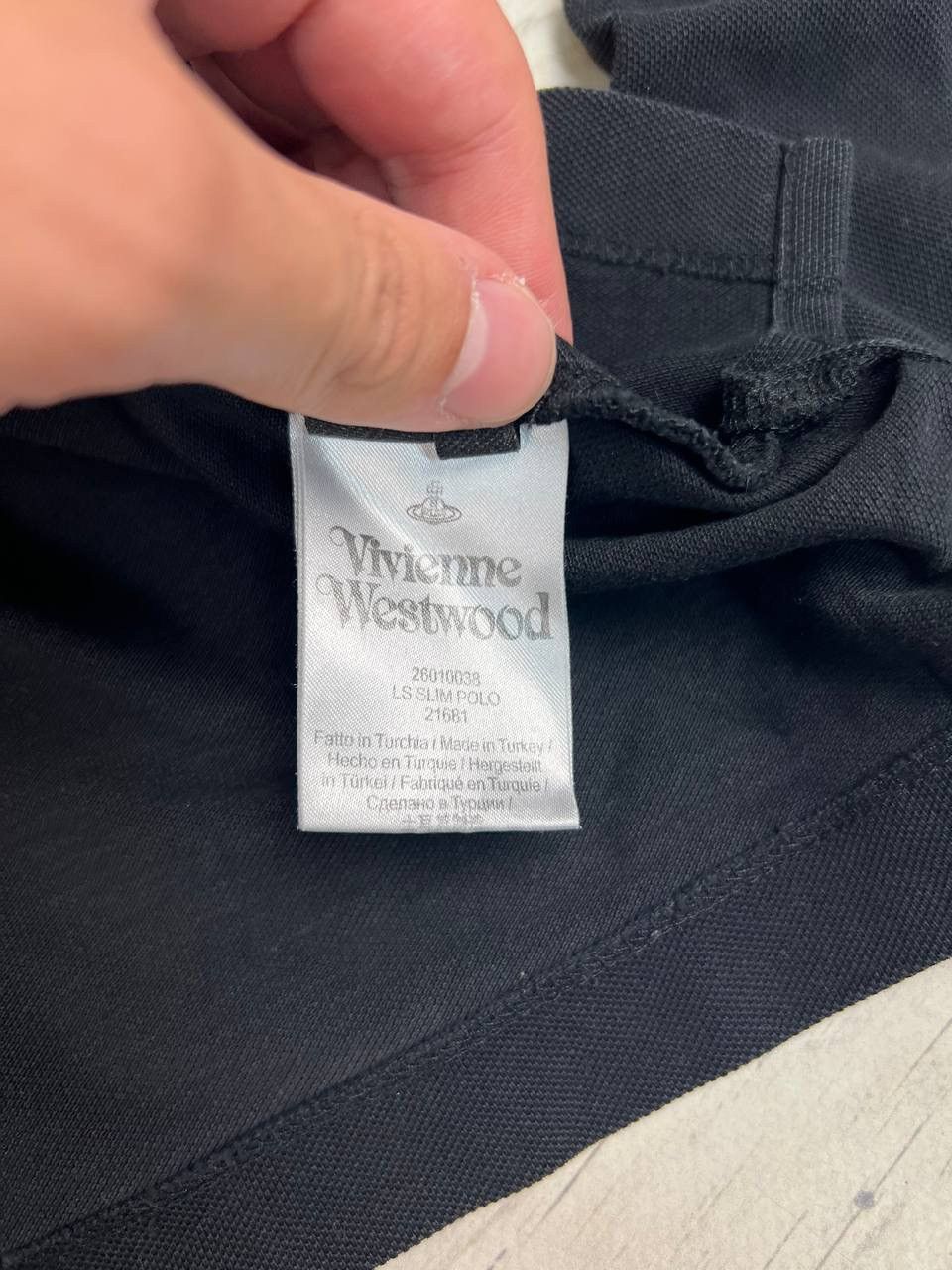 Vintage Vivienne Westwood Polo Long Sleeve Orb Logo Size US L / EU 52-54 / 3 - 9 Thumbnail