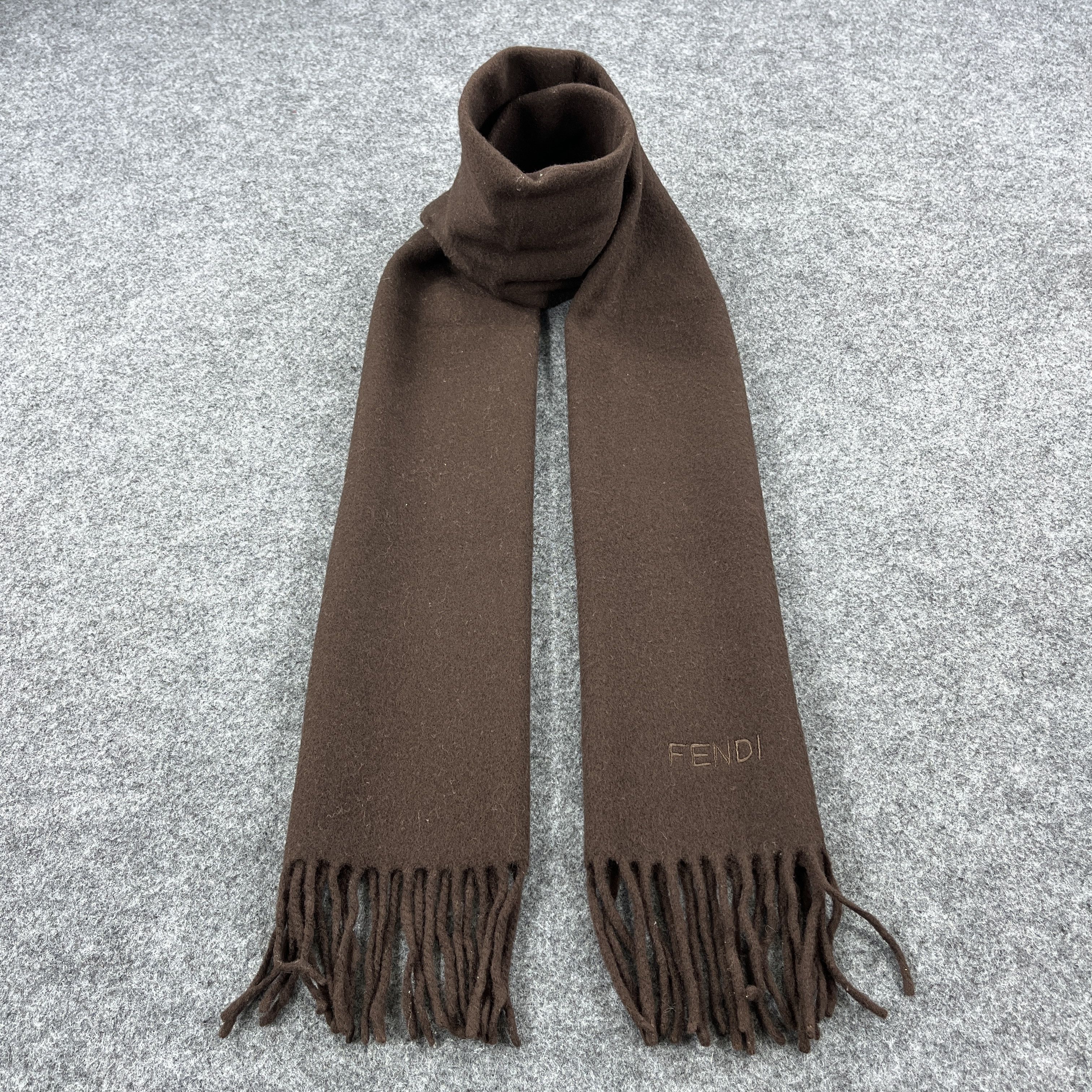 Vintage Vintage Fendi Scarf / Muffler / Neckwear K045 Size ONE SIZE - 1 Thumbnail