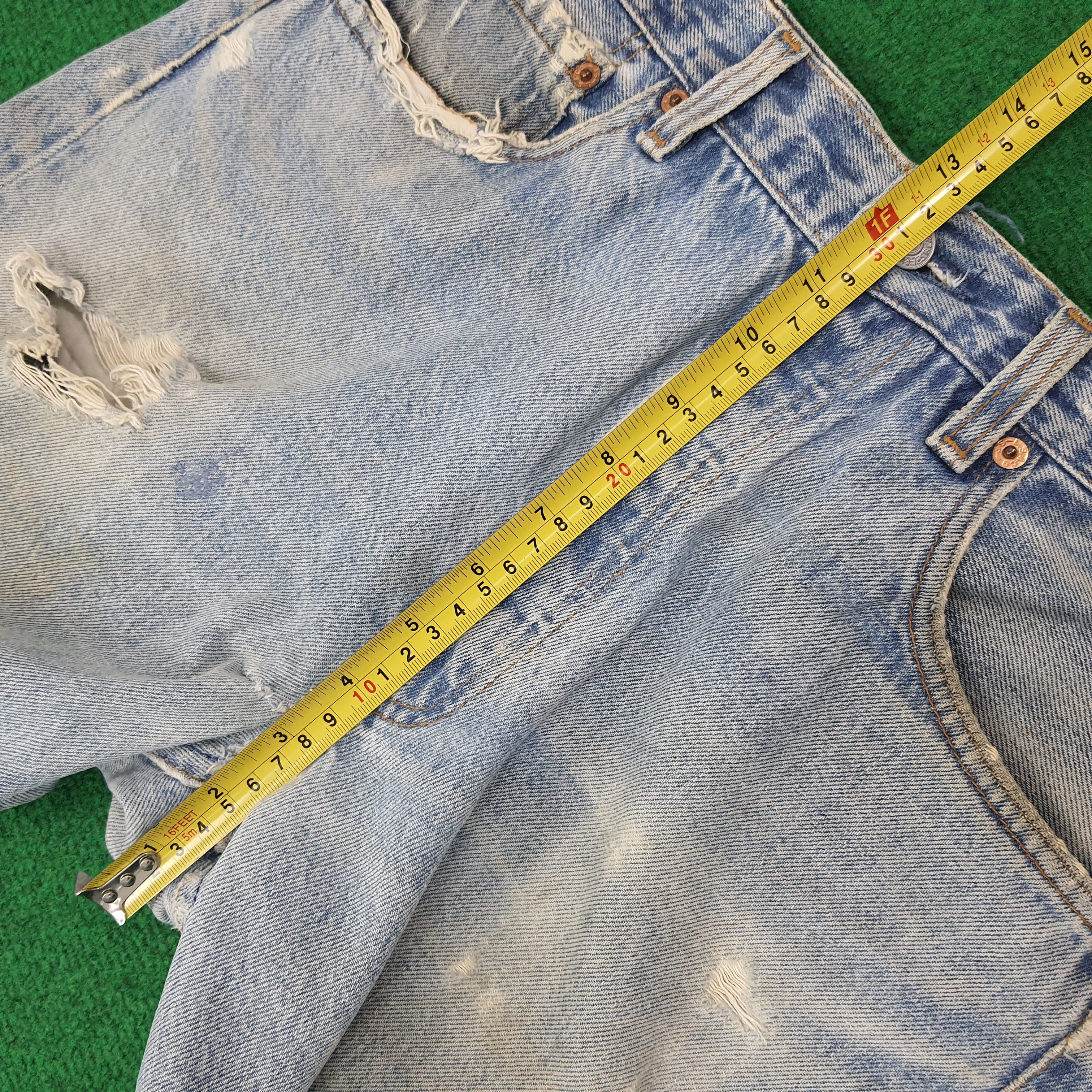 Levi's Vintage Levi's 501 Denim Distressed Style Jeans C252N18 Size US 31 - 12 Thumbnail