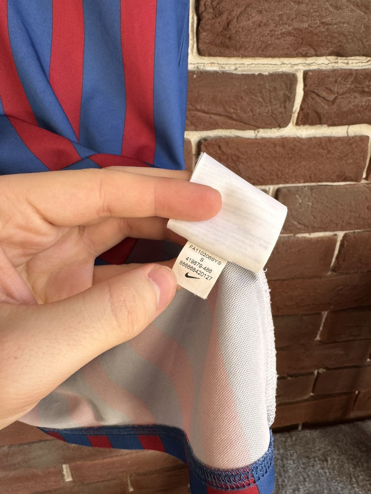 Nike Rare Vintage FC Barcelona Y2K Red Jersey Nike Swoosh Soccer Size US S / EU 44-46 / 1 - 8 Thumbnail