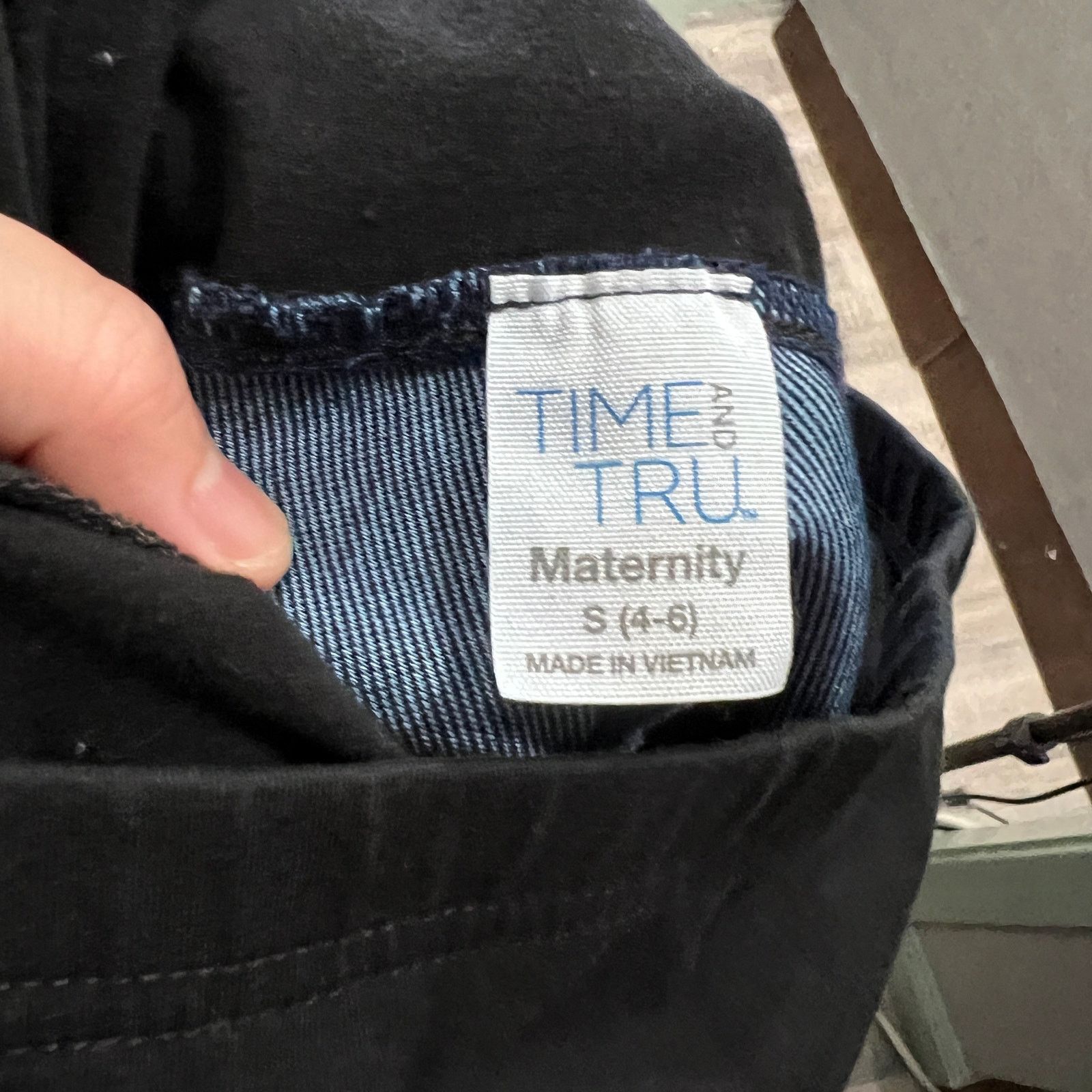Other Time and Tru Maternity Jeans Women Size Small Blue Color Size 28" / US 6 / IT 42 - 2 Thumbnail