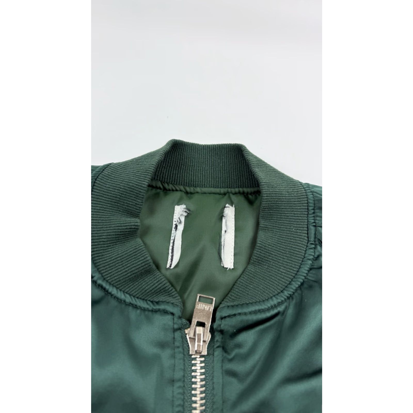 UNIF UNIF Jacket Mens Large Green Bomber Satin Full Zip Pockets Streetwear Polyester Size US L / EU 52-54 / 3 - 2 Thumbnail