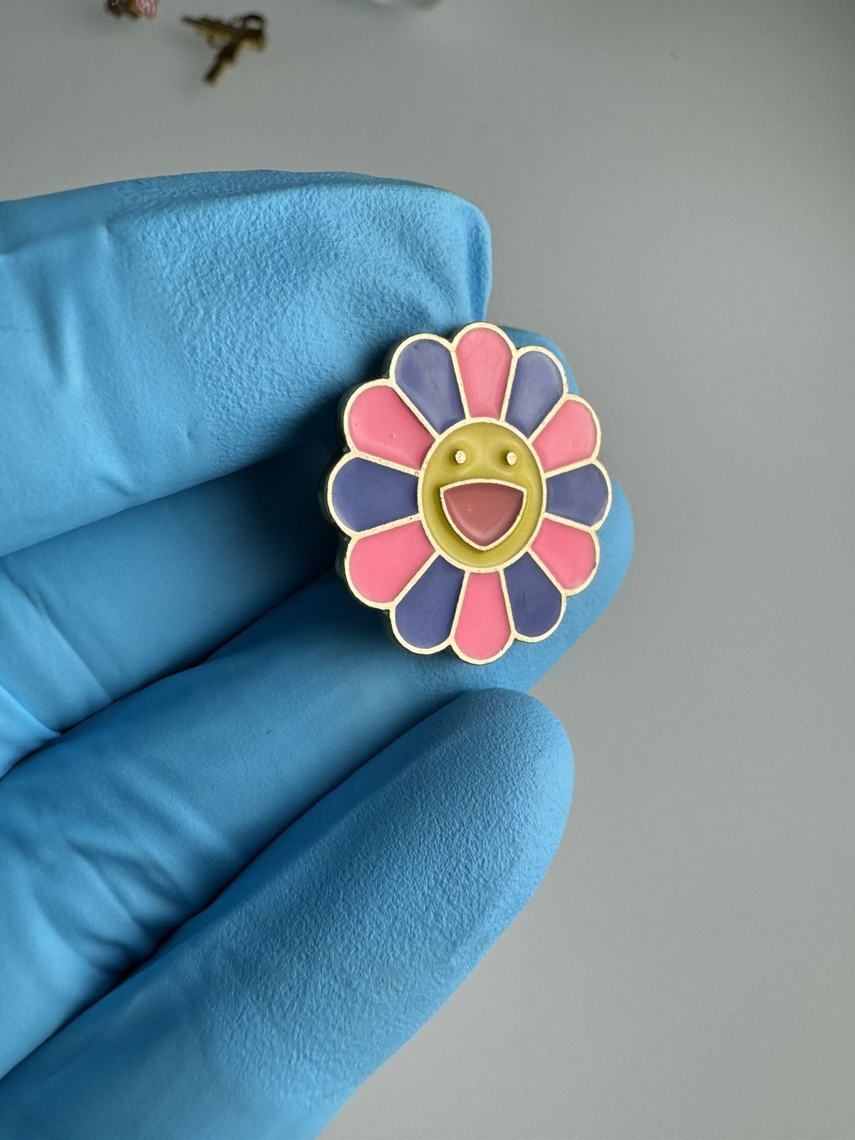 Complex Takashi Murakami Pin Size ONE SIZE - 1 Thumbnail
