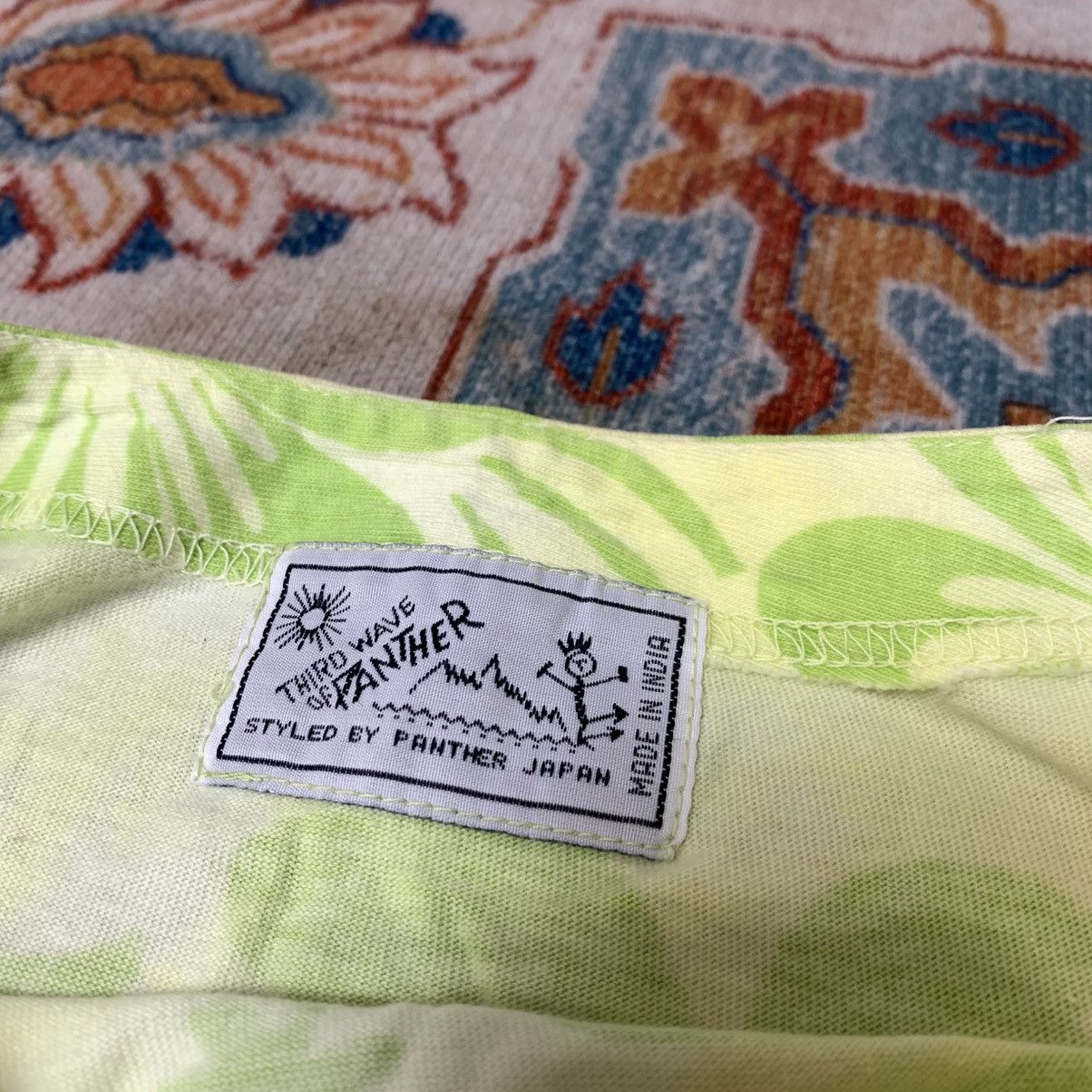 Japanese Brand vintage Y2K Neon Floral Long Sleeve – Third Wave Panther Size US L / EU 52-54 / 3 - 3 Thumbnail