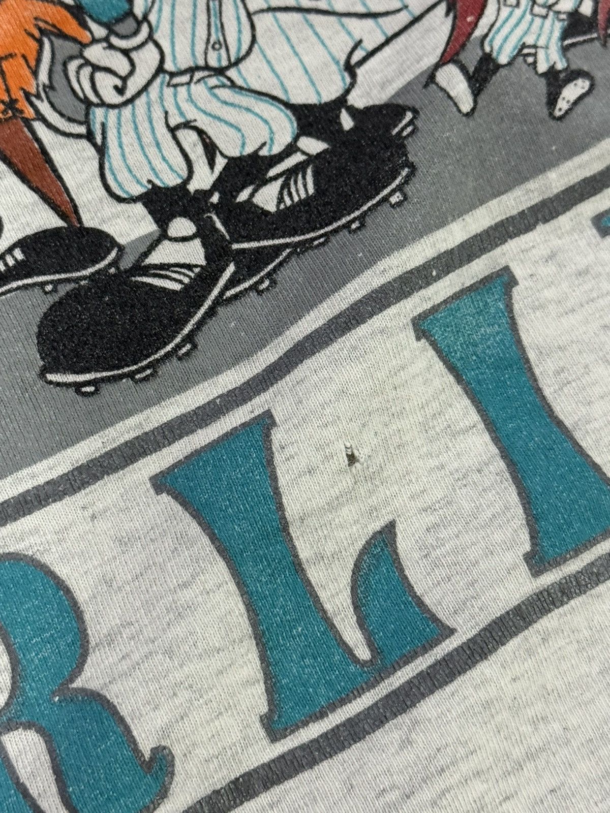 Vintage Vintage 90s Florida Marlins Looney Tunes T-Shirt Size US M / EU 48-50 / 2 - 11 Thumbnail