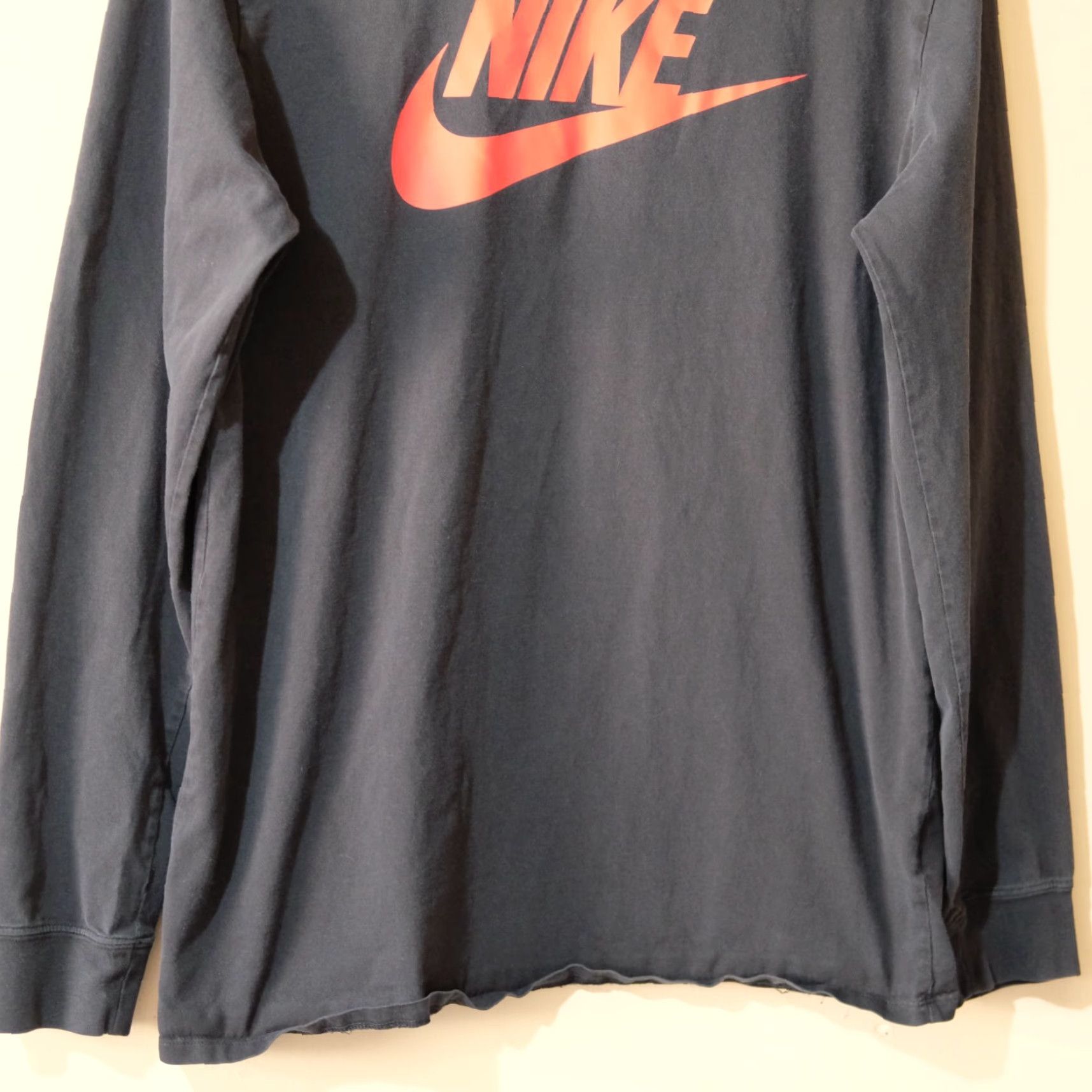 Nike Nike Tee Long Sleeve Shirt Mens L Black Logo 100% Cotton Regular Crew Neck Lightweight Fall Winter Spring Size US L / EU 52-54 / 3 - 3 Thumbnail