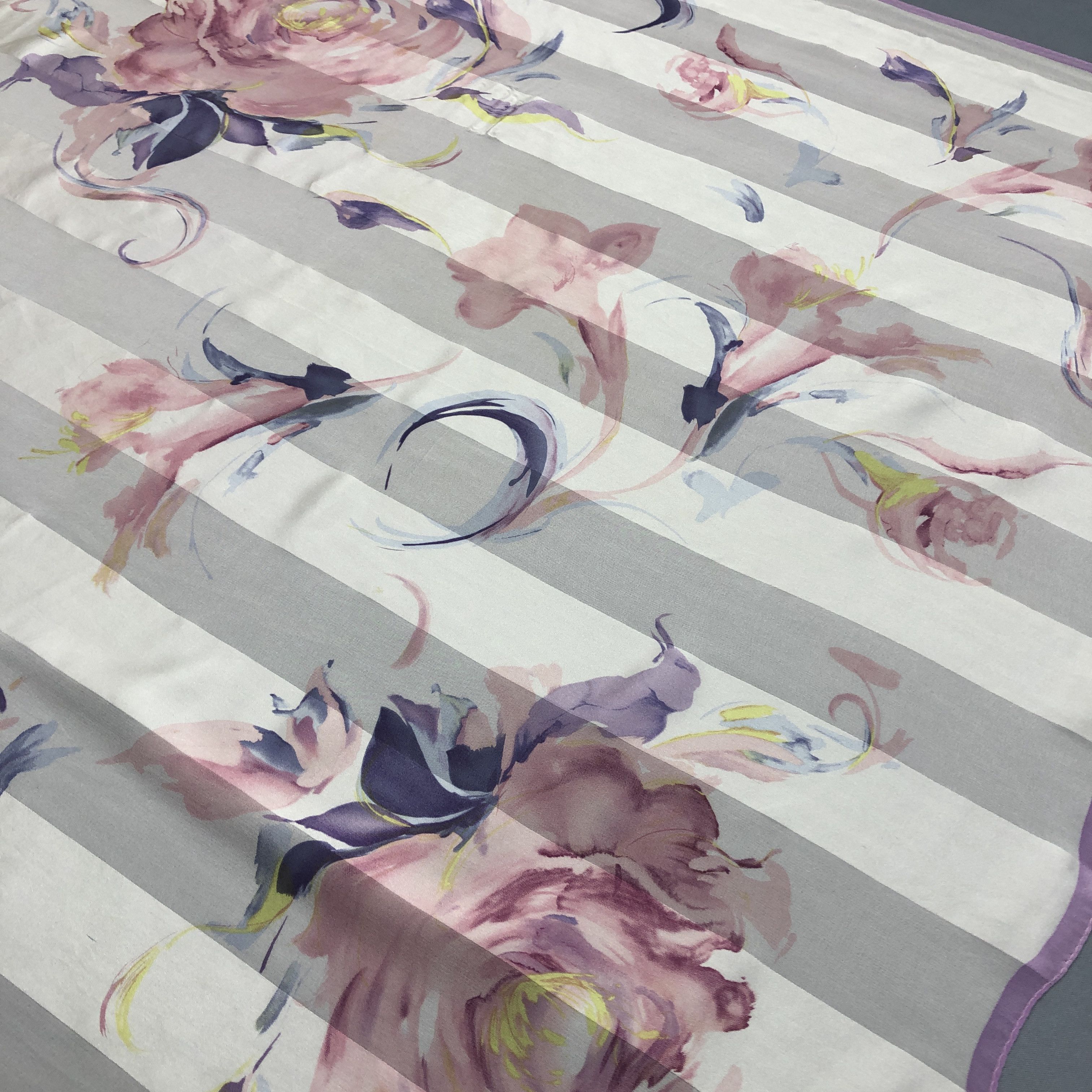 Designer × Vintage Vintage Basile SILK Scarf Twill Stole Wraps Scarves Size ONE SIZE - 3 Thumbnail