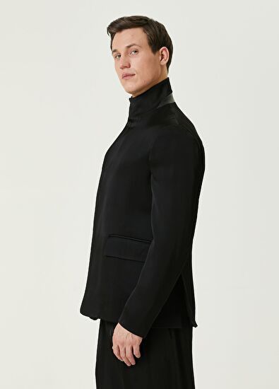 o1y0525 Logo Turtleneck Blazer in Black