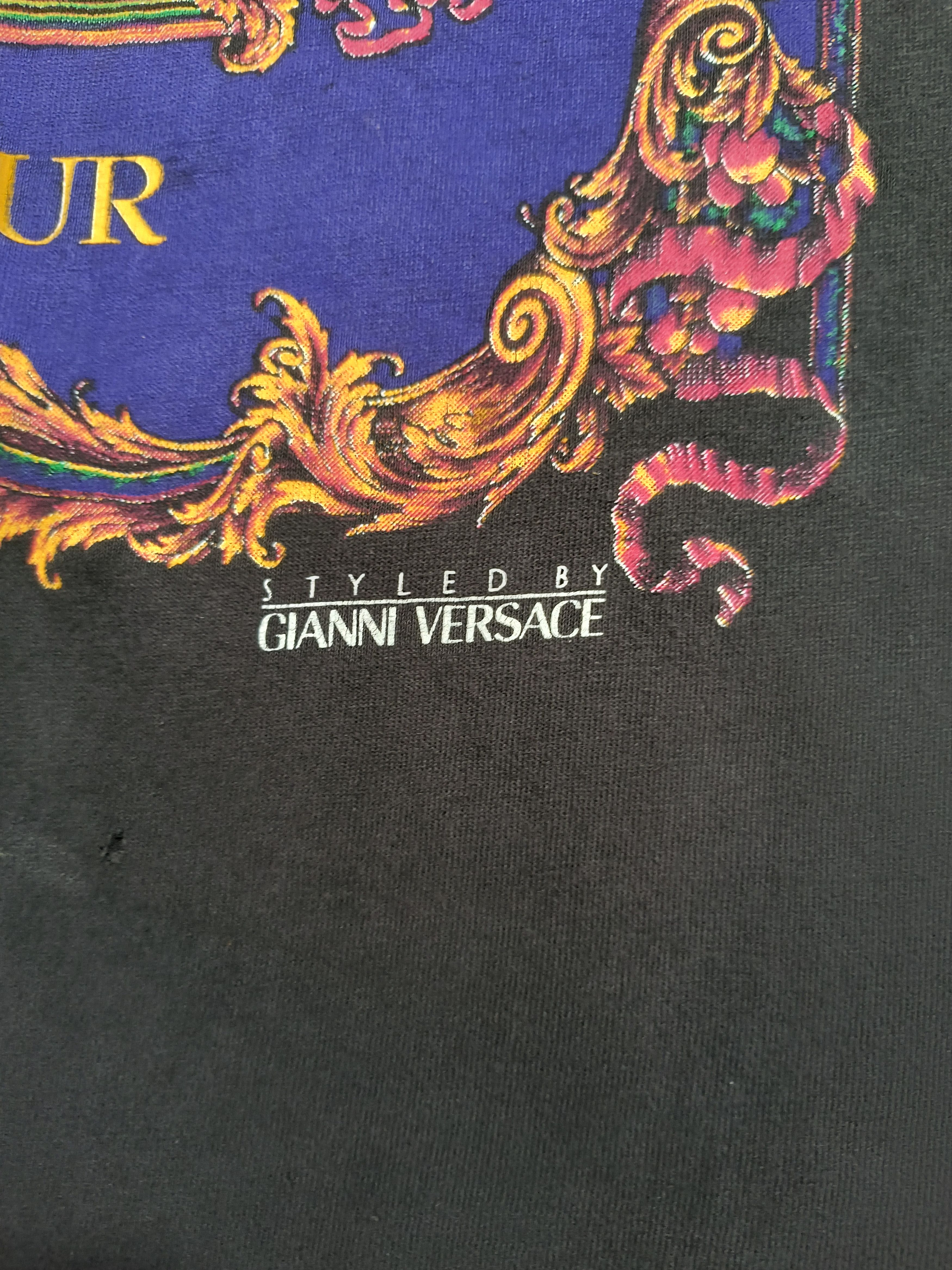 Other Vintage distressed Elton John Tour 92-93 Gianni Versace tee Size US L / EU 52-54 / 3 - 3 Thumbnail