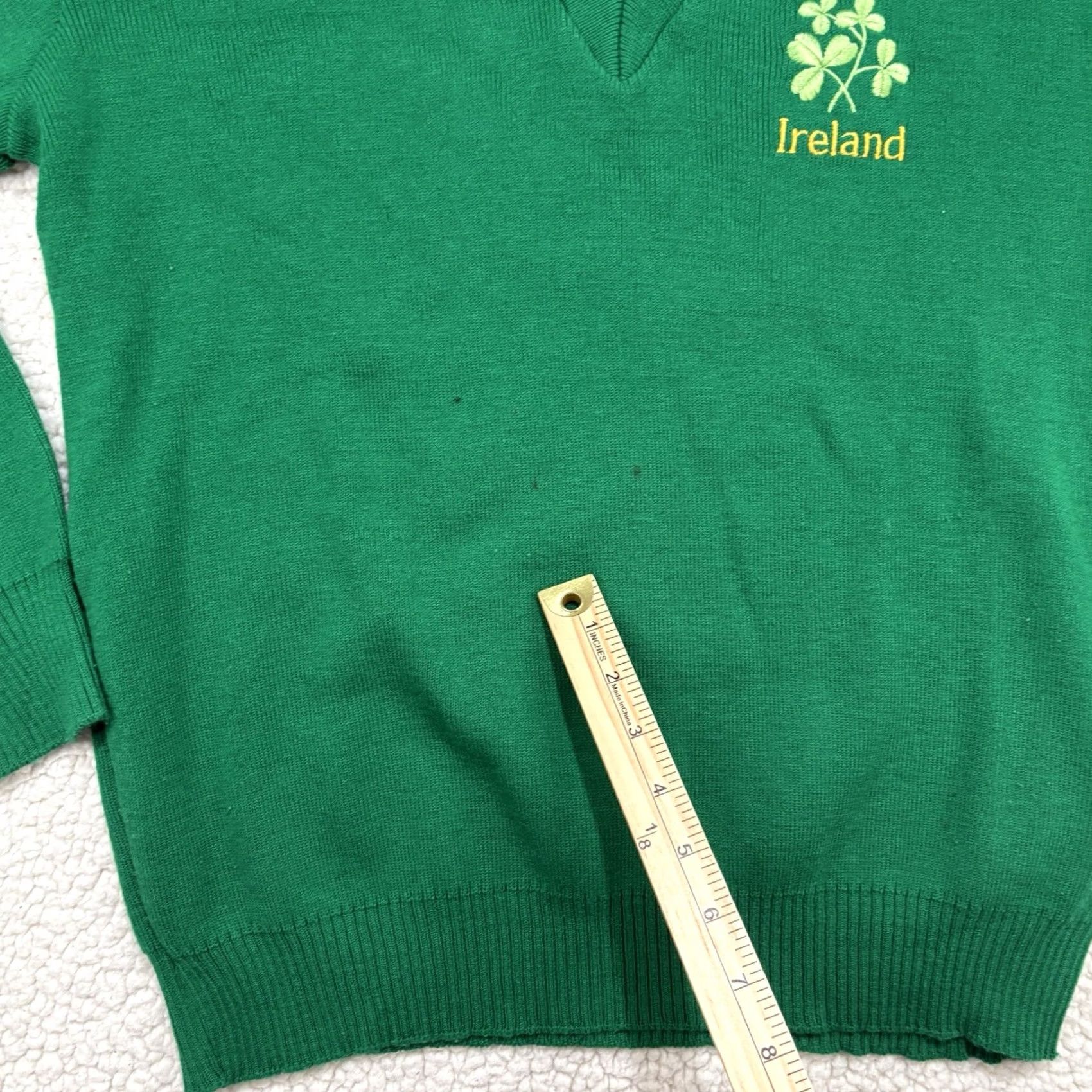Vintage VINTAGE Ross Ireland Sweater Mens M Green V Neck Pullover Embroidered Logo Clovers Size US M / EU 48-50 / 2 - 4 Thumbnail