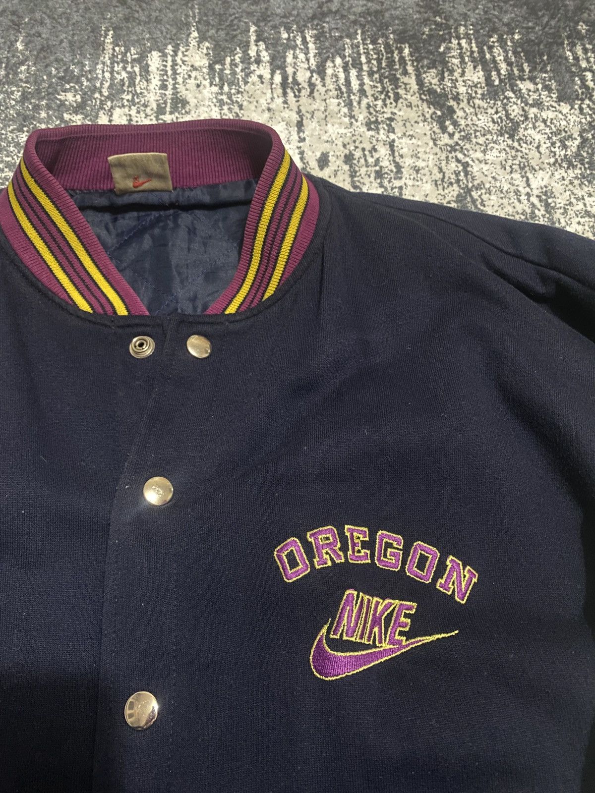 Nike Vintage ultra rare baseball jacket nike oregon big logo Size US L / EU 52-54 / 3 - 8 Thumbnail