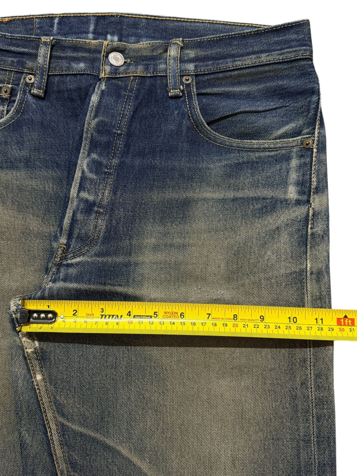 Levi's Vintage Clothing Vintage Y2K Levis 501 Blue Faded Wash Distress Straight Leg Size US 32 / EU 48 - 13 Thumbnail