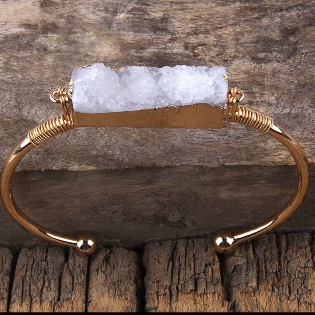 Other Gold tone white druzy cuff bangle bracelet Size ONE SIZE - 3 Thumbnail
