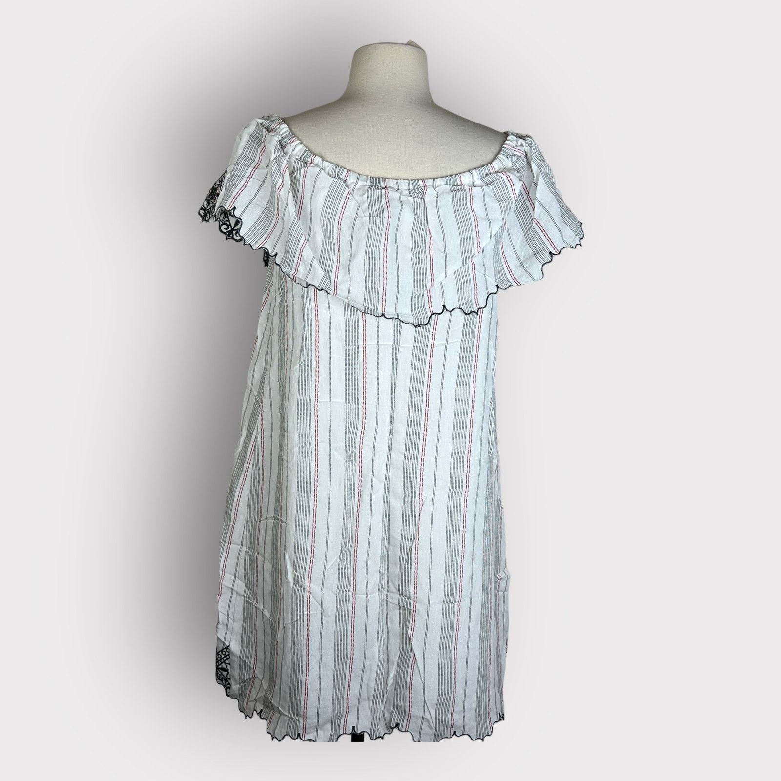 Nordstrom Lush | Off Shoulder Stripe Dress Embroidery Accent Size M / US 6-8 / IT 42-44 - 5 Thumbnail