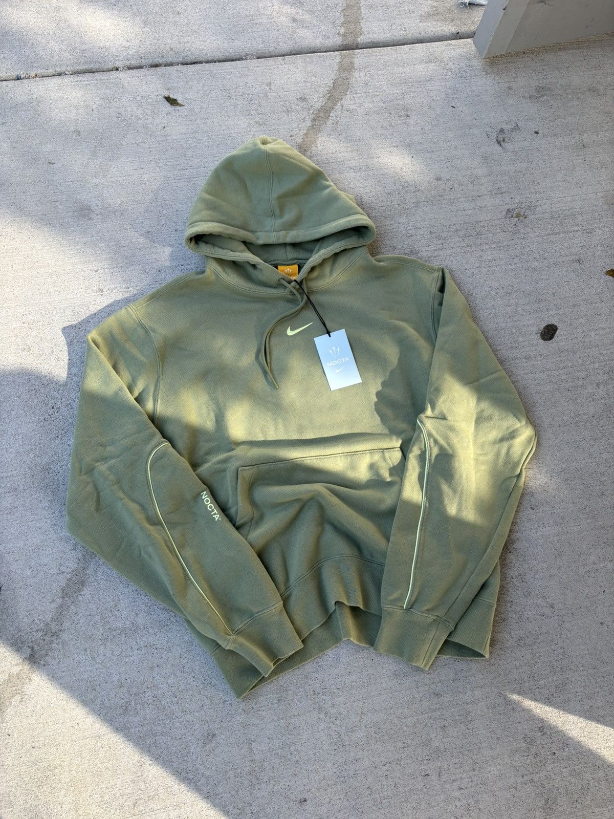 NOCTA × Nike Nocta Green Center Swoosh x Nike Brand new with tags Size US M / EU 48-50 / 2 - 1 Thumbnail