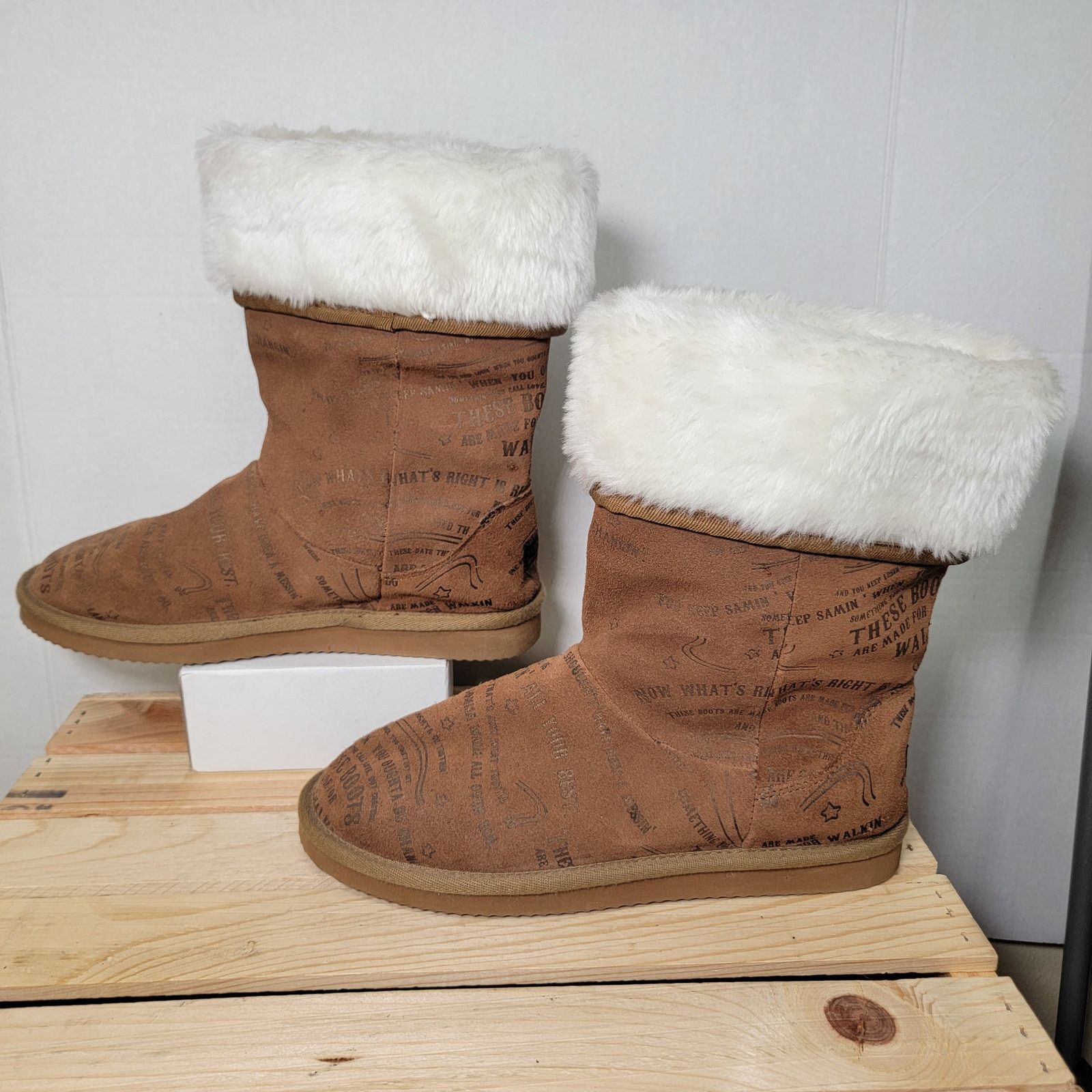 Other Lyric Culture Boots w/ Leather and Faux Fur Uppers - Size 9 Size US 9 / IT 39 - 1 Thumbnail