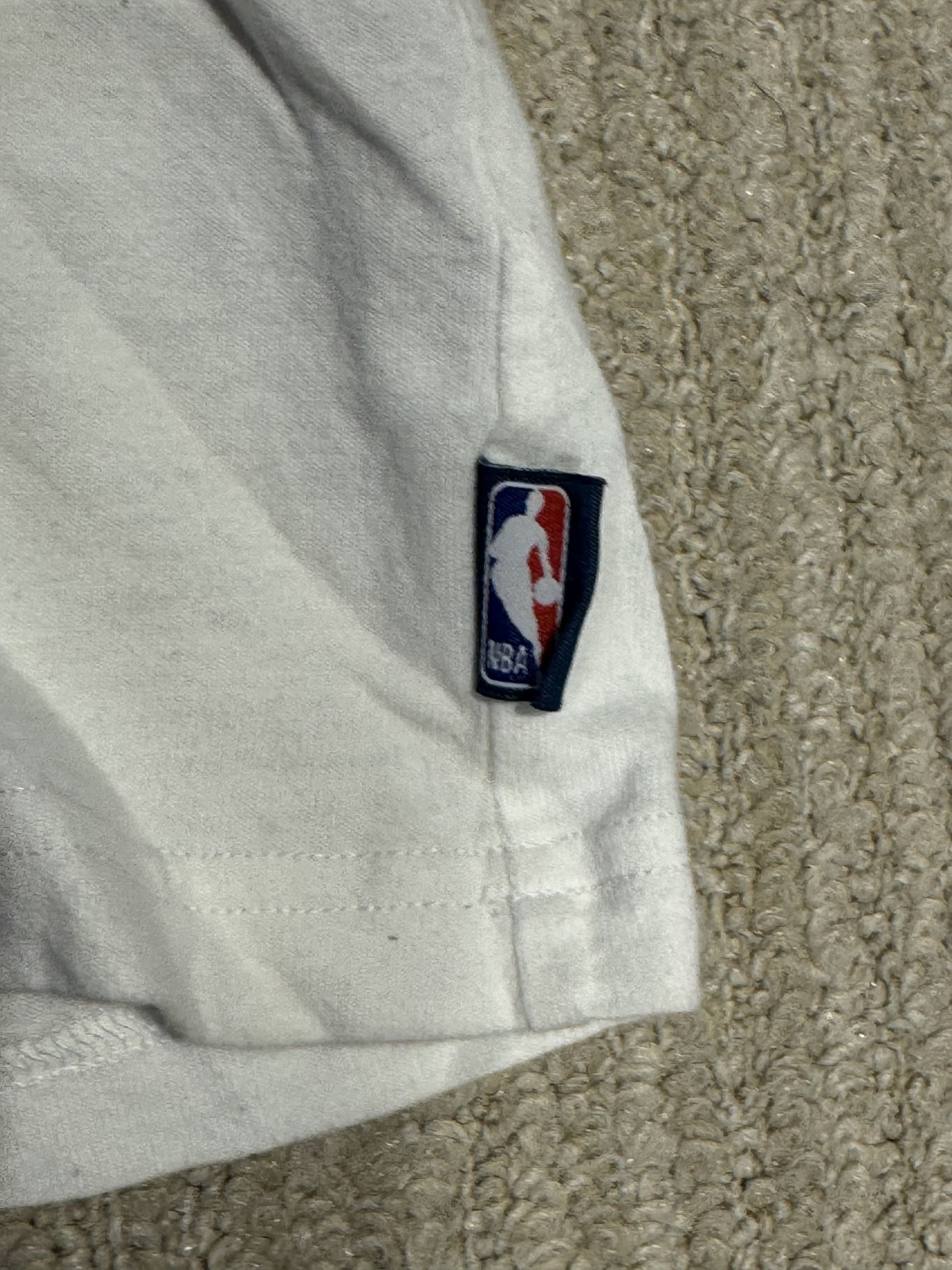 Maison Labiche Maison Labiche x NBA Knicks embroidered t shirt Size US XL / EU 56 / 4 - 6 Thumbnail