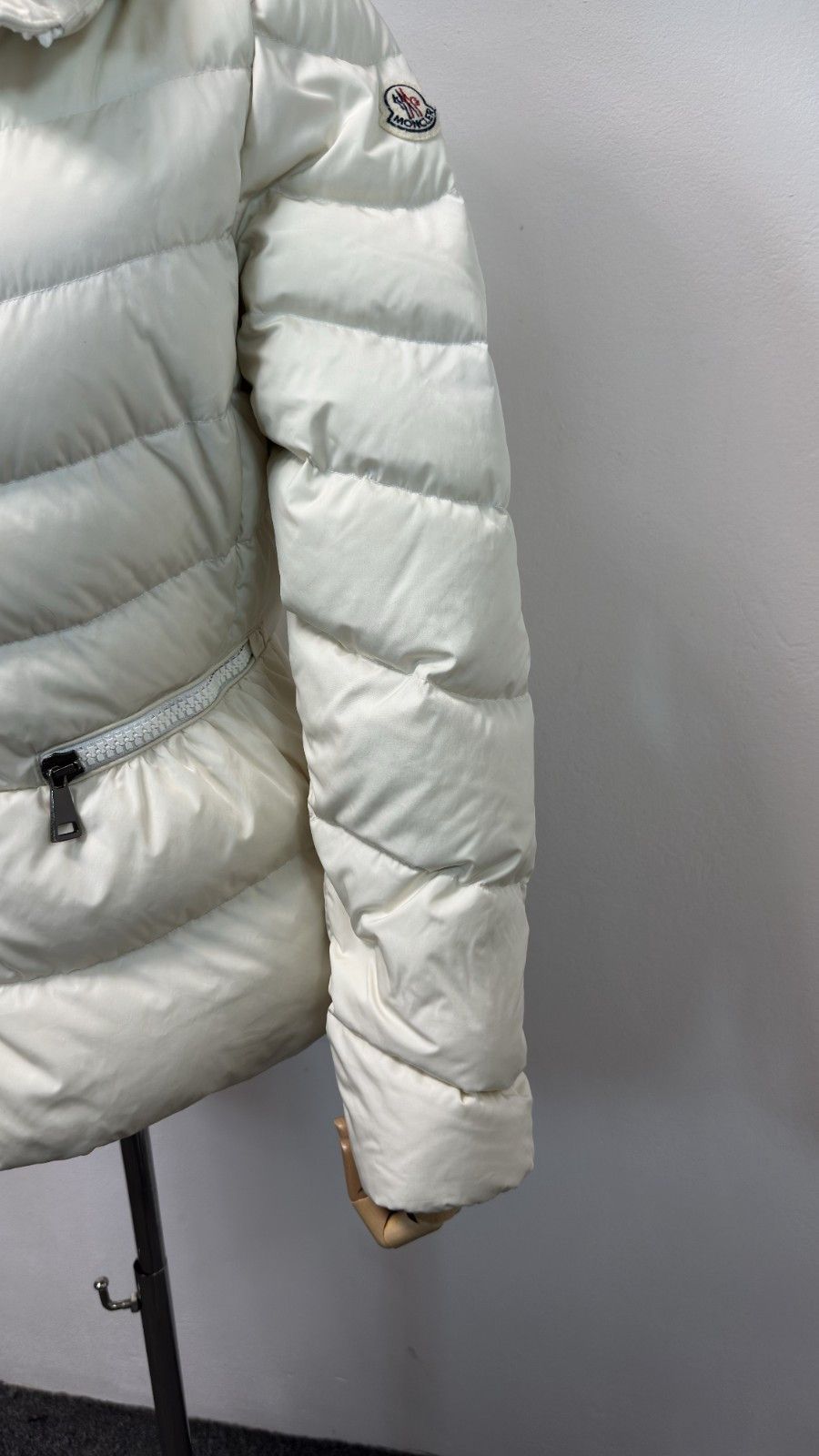 Moncler MONCLER Women's Miriel White Milky Down Jacket Size 3 Size M / US 6-8 / IT 42-44 - 7 Thumbnail