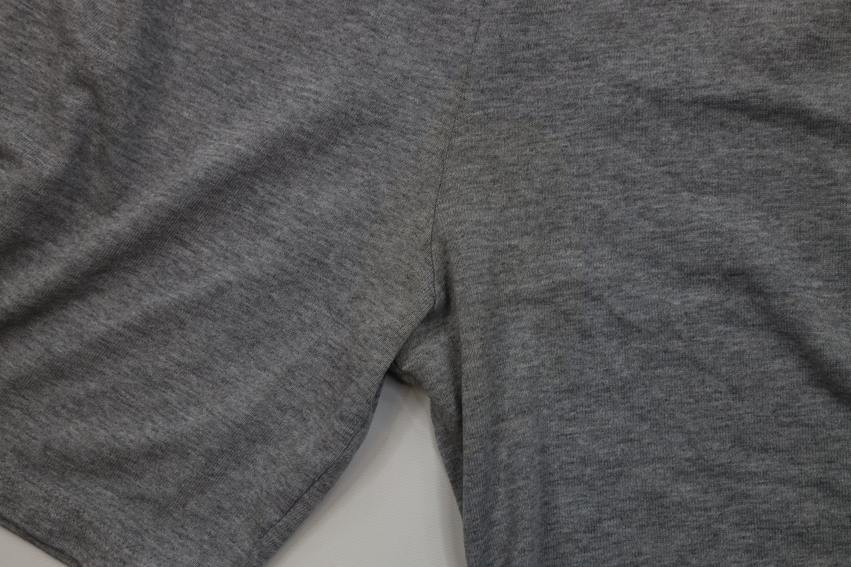 Champion Vintage 90s Champion Above Knee Shorts Heather Gray Size US 34 / EU 50 - 5 Thumbnail