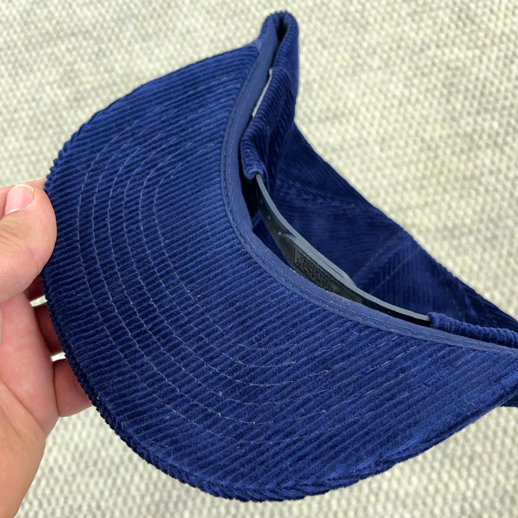 Vintage VINTAGE American Gilsonite Corduroy Snapback Hat Men Blue 90s Retro Truckers Cap Size ONE SIZE - 4 Thumbnail