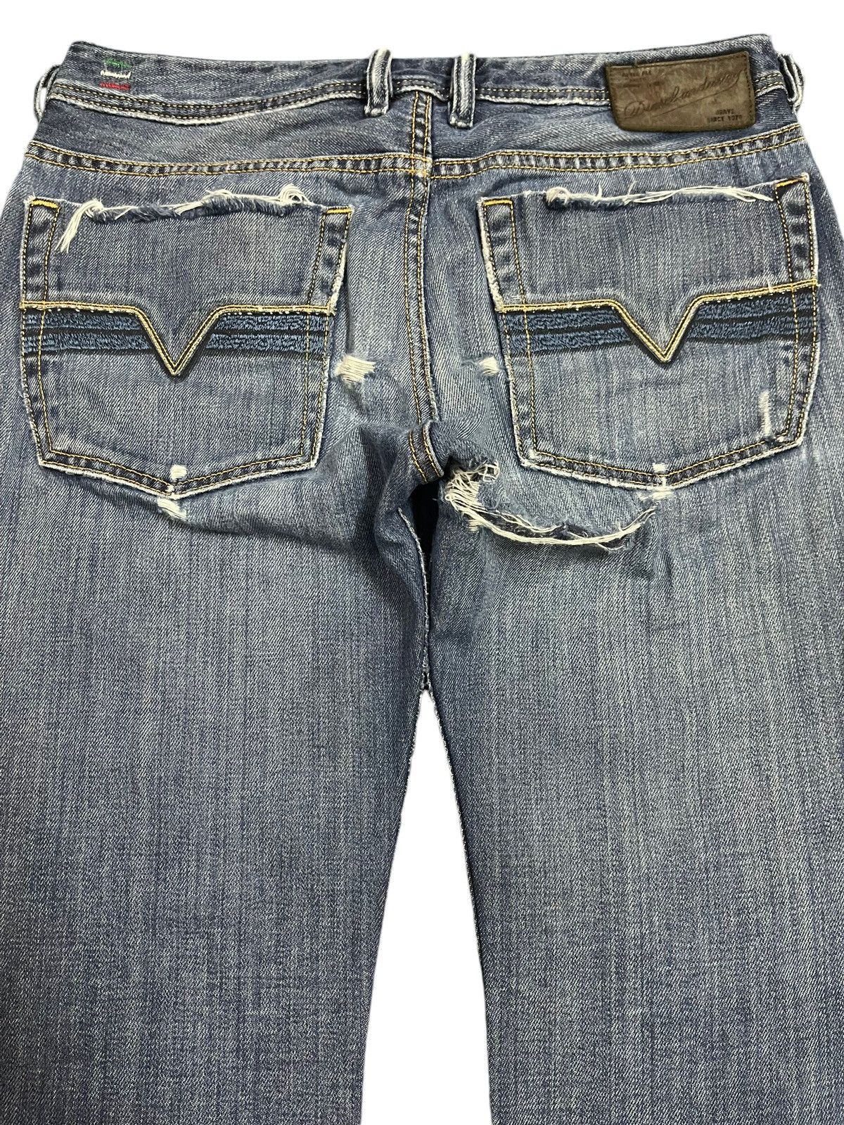 Diesel Vintage Diesel Industry Blue Wash Distress Bootcut Jeans Size US 32 / EU 48 - 5 Thumbnail